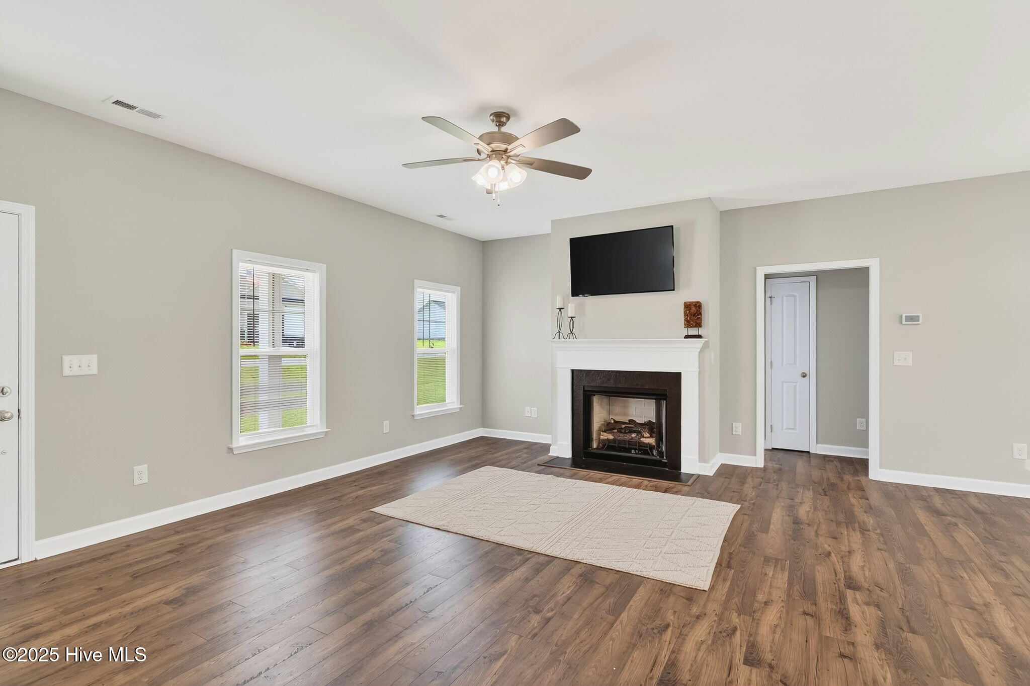 203 Fynloch Chase Drive Property Photo 12