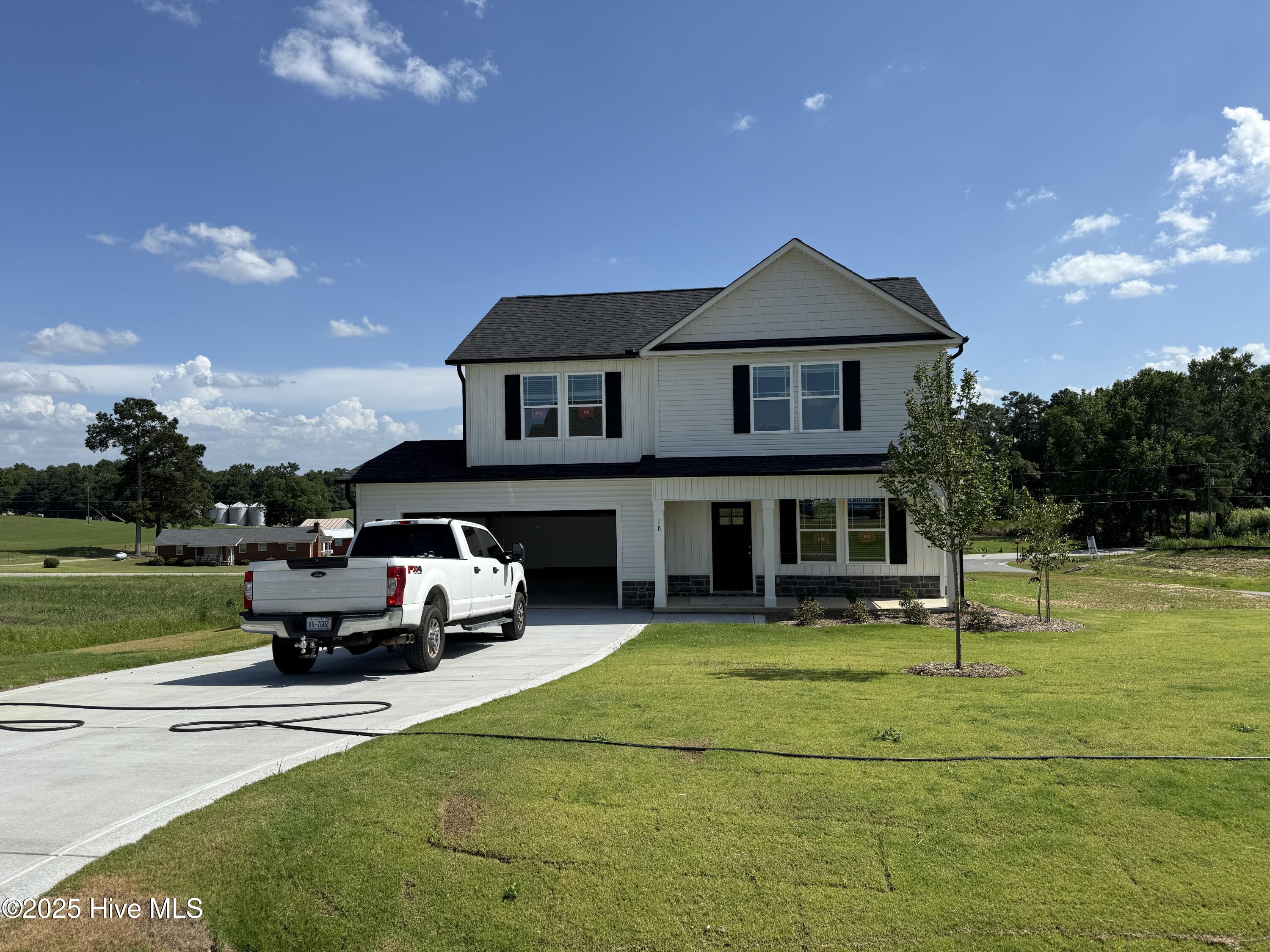 10 Silver Court Property Photo 1