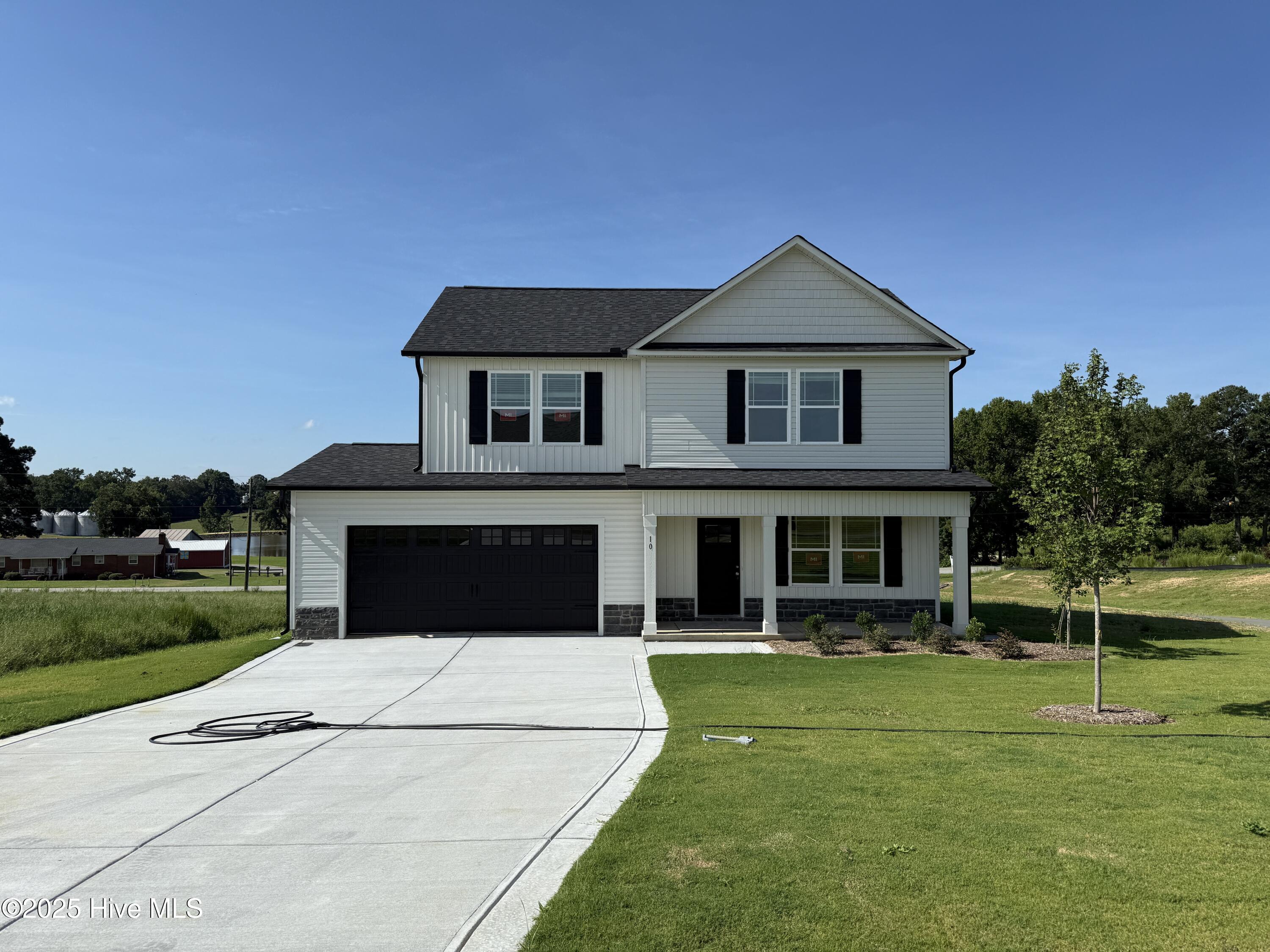 10 Silver Court Property Photo 1