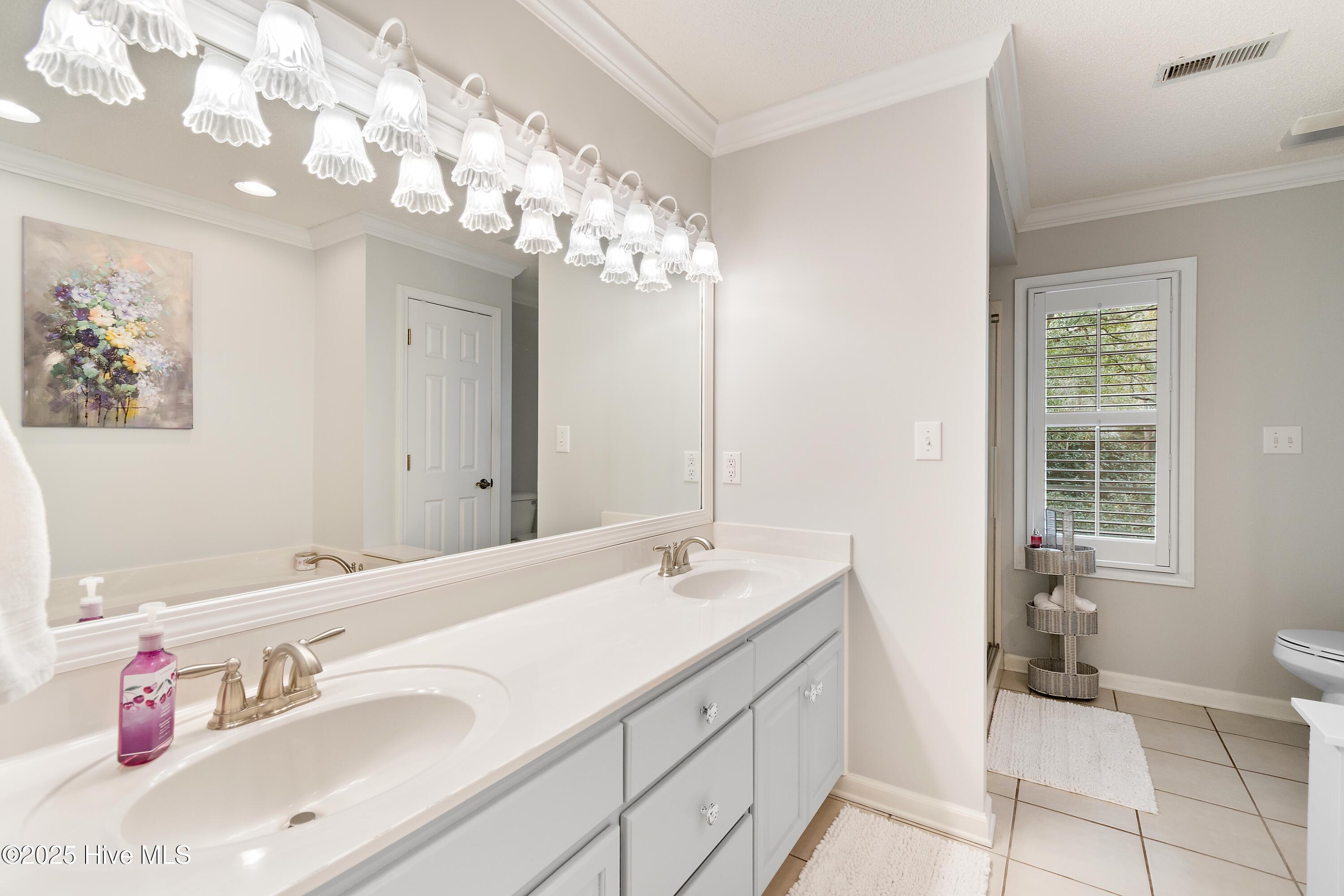 618 Oyster Bay Drive Property Photo 22