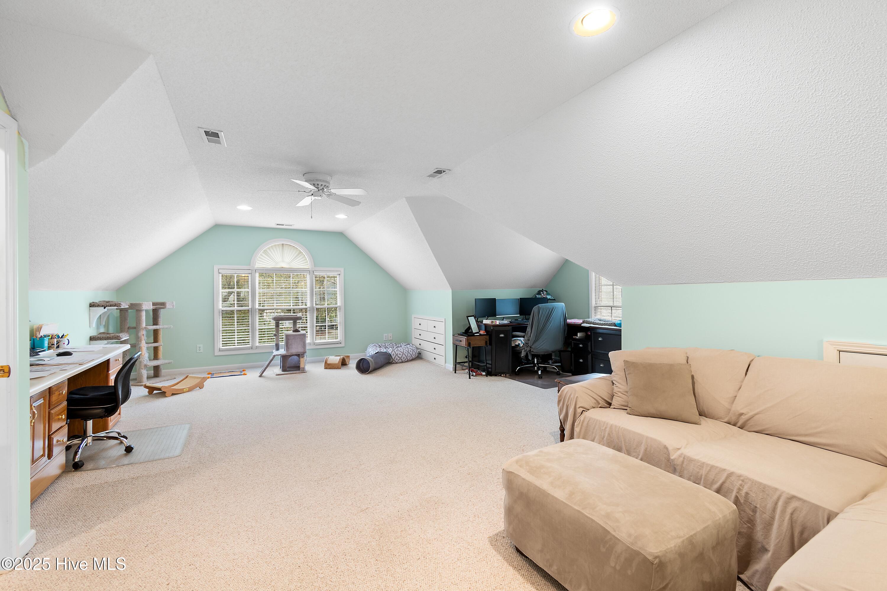 618 Oyster Bay Drive Property Photo 31