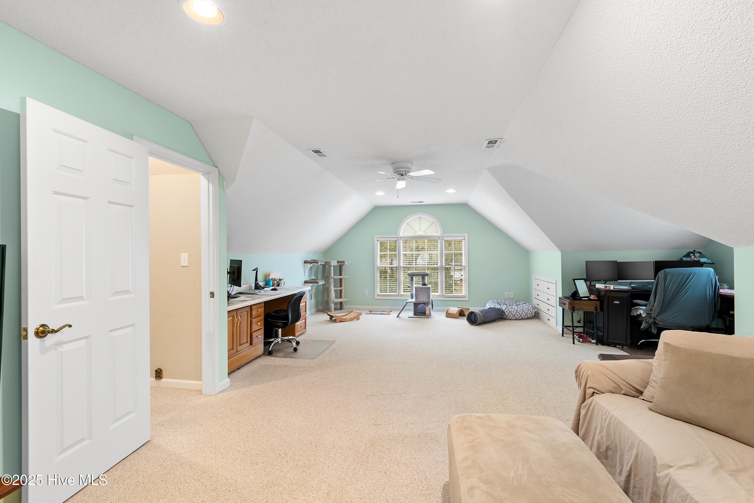 618 Oyster Bay Drive Property Photo 32