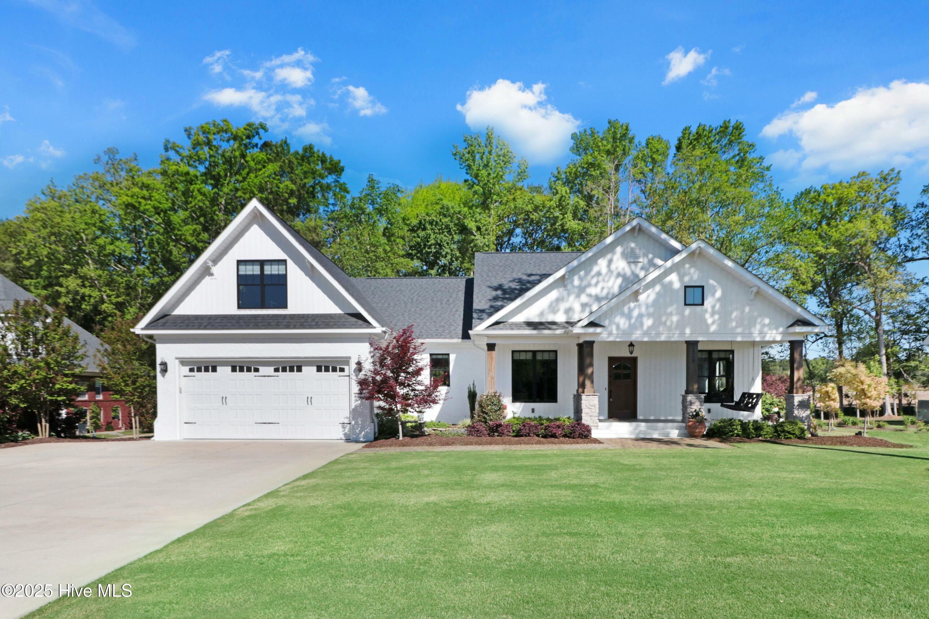 1305 Sunset Drive Property Photo