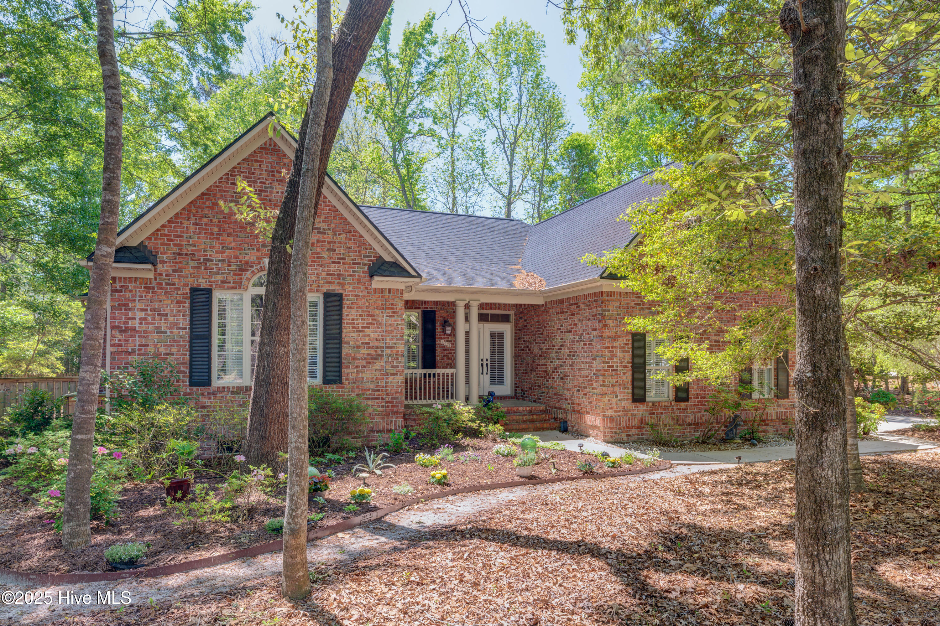 112 Francis Marion Drive Property Image