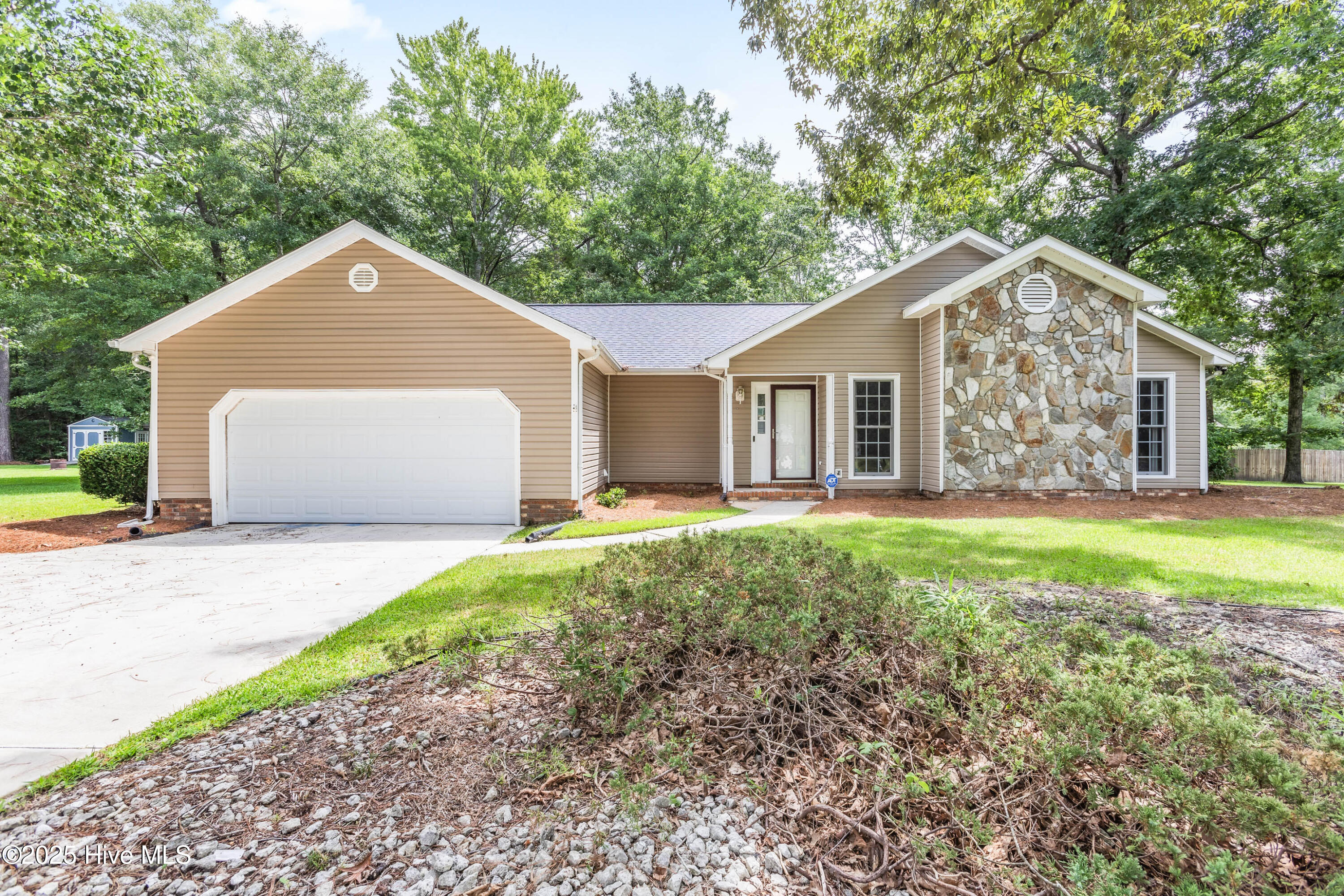 439 Candlewood Drive Property Photo 1