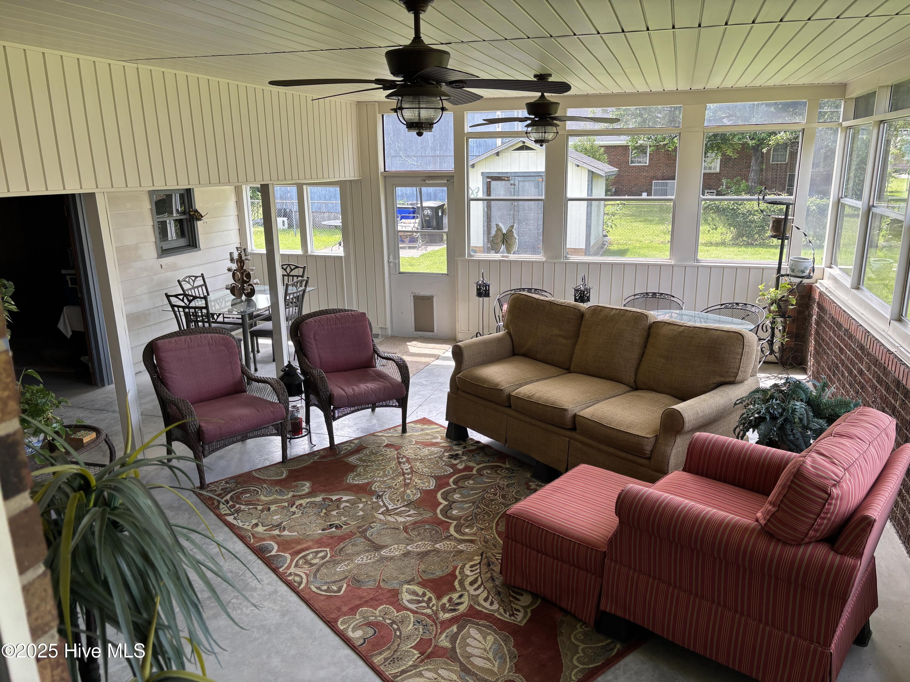 405 Taylor Drive Property Photo