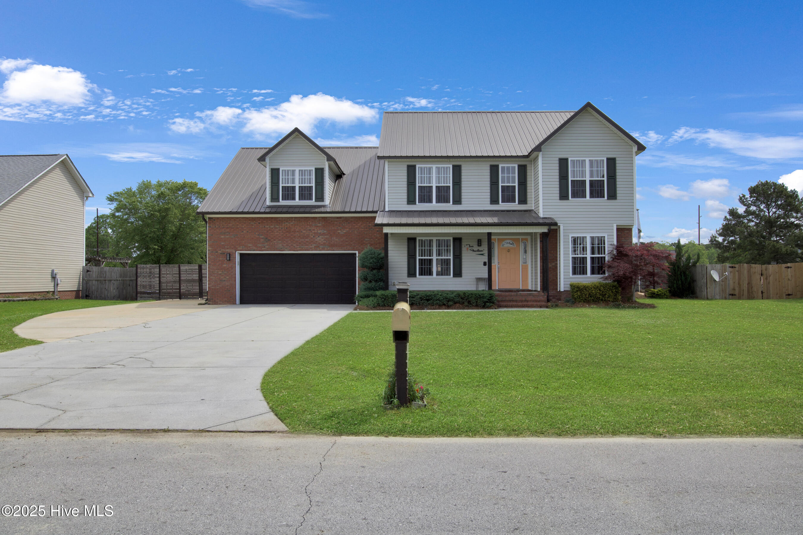 214 Target Lane Property Photo 1