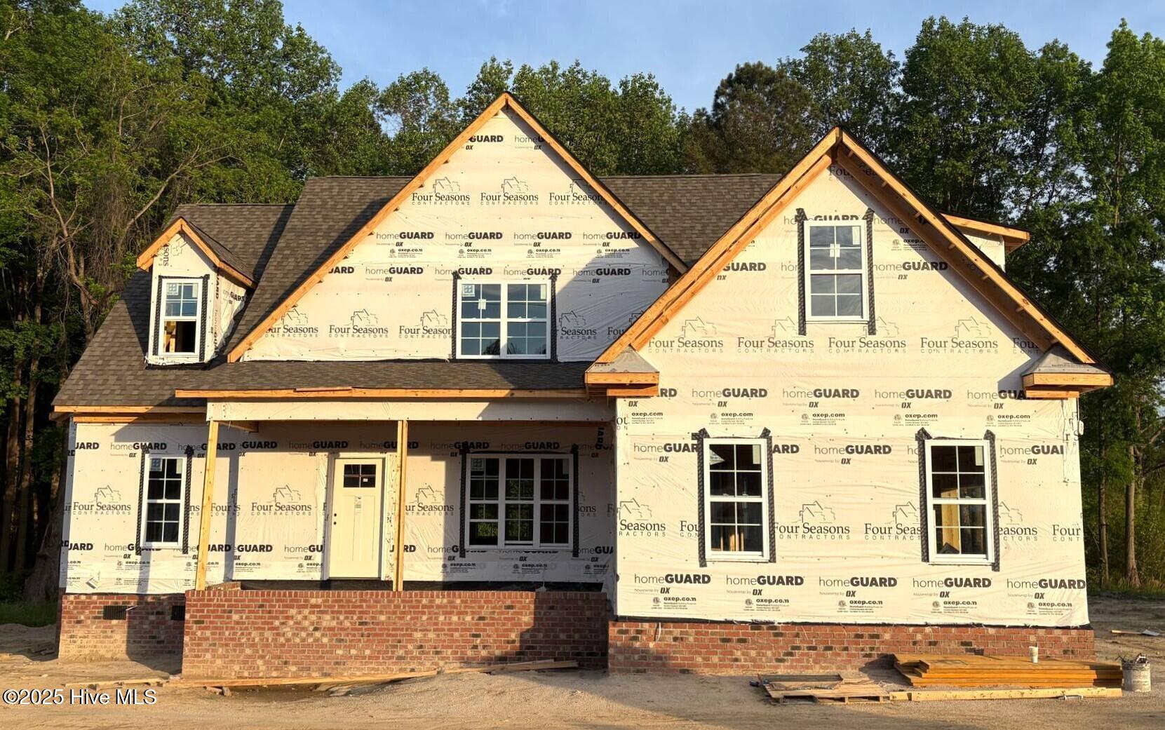 1589 S Old Carriage Road Property Photo