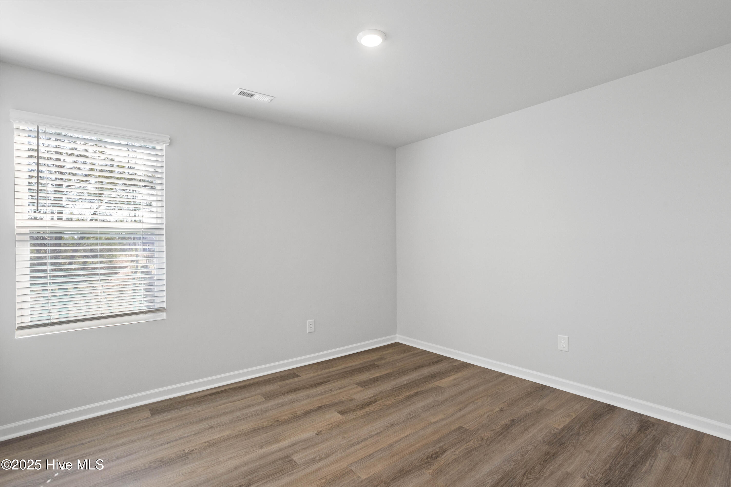 518 Sandy Hollow Drive 48 Property Photo 17