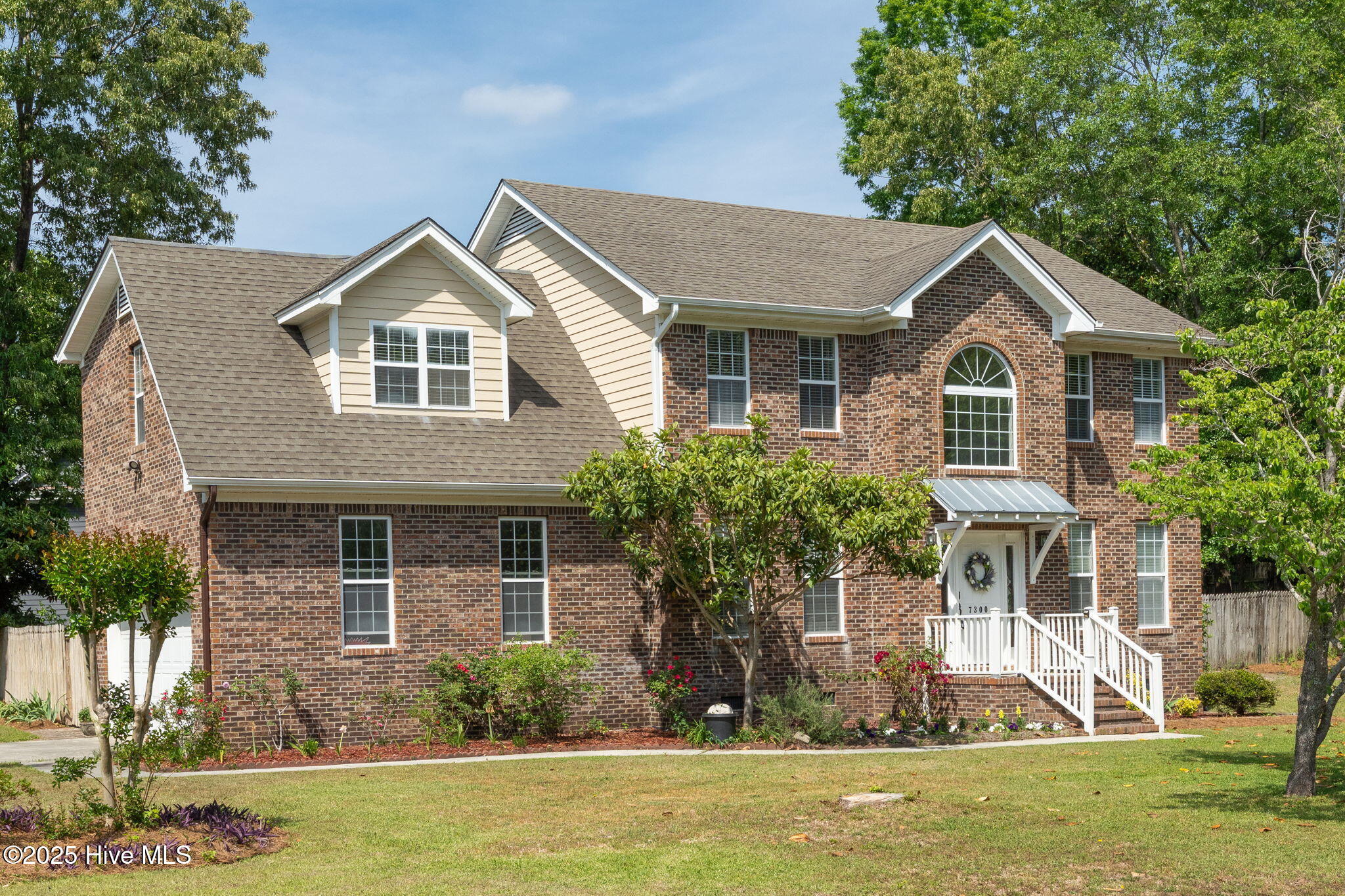 7300 Oyster Lane Property Photo