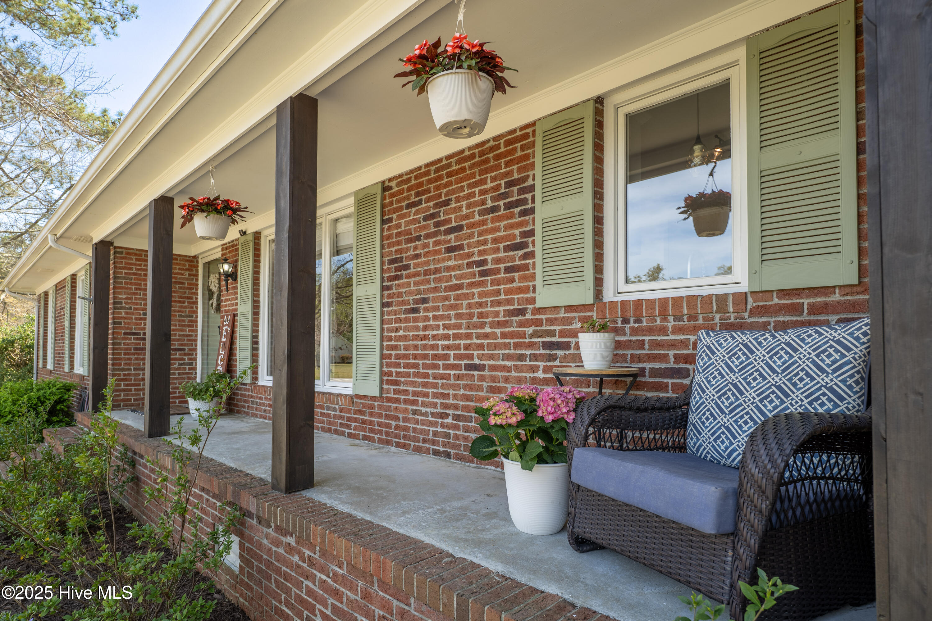 Tucker Creek Real Estate Listings Main Image