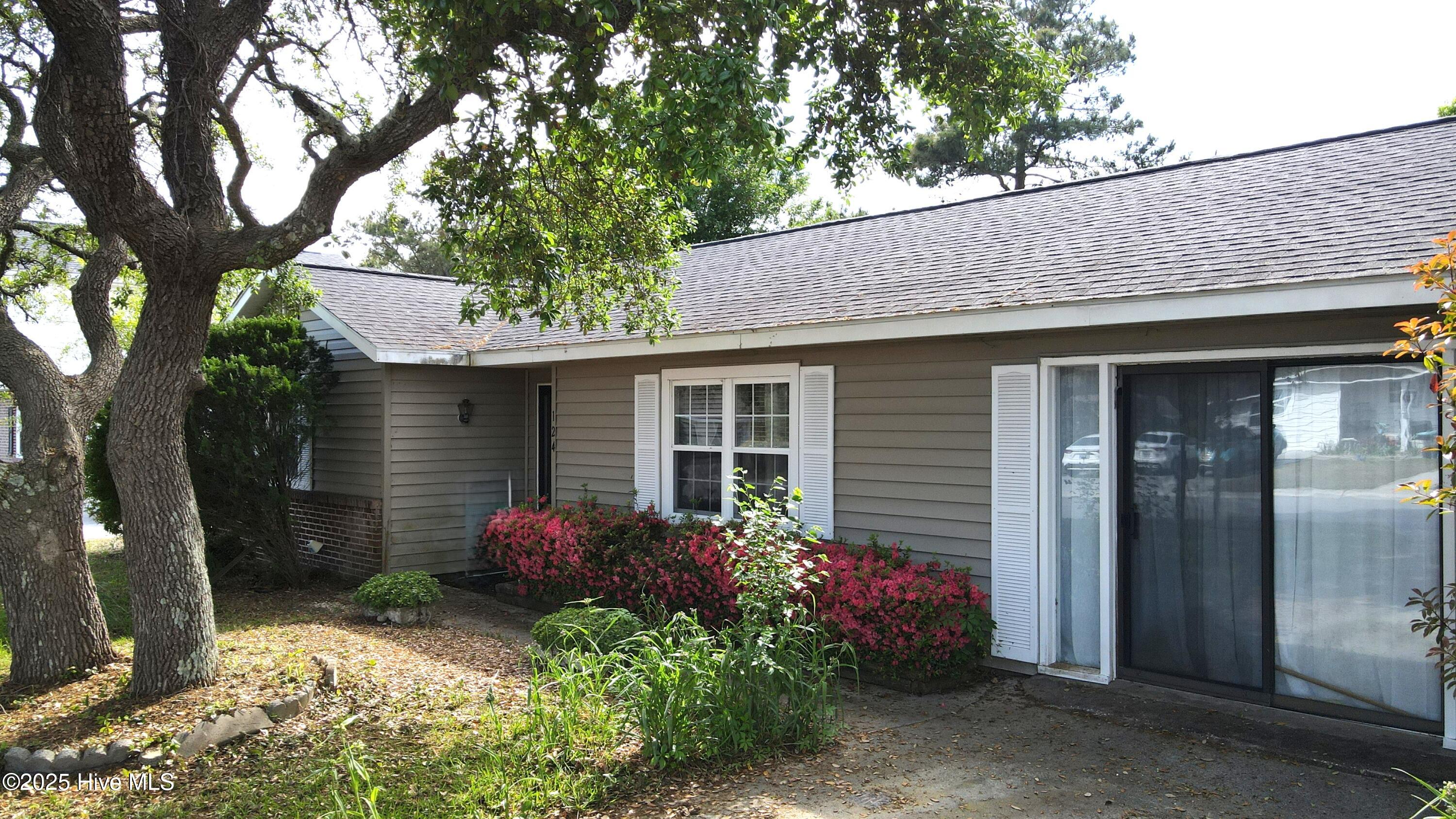 124 Jefferson Street Property Photo