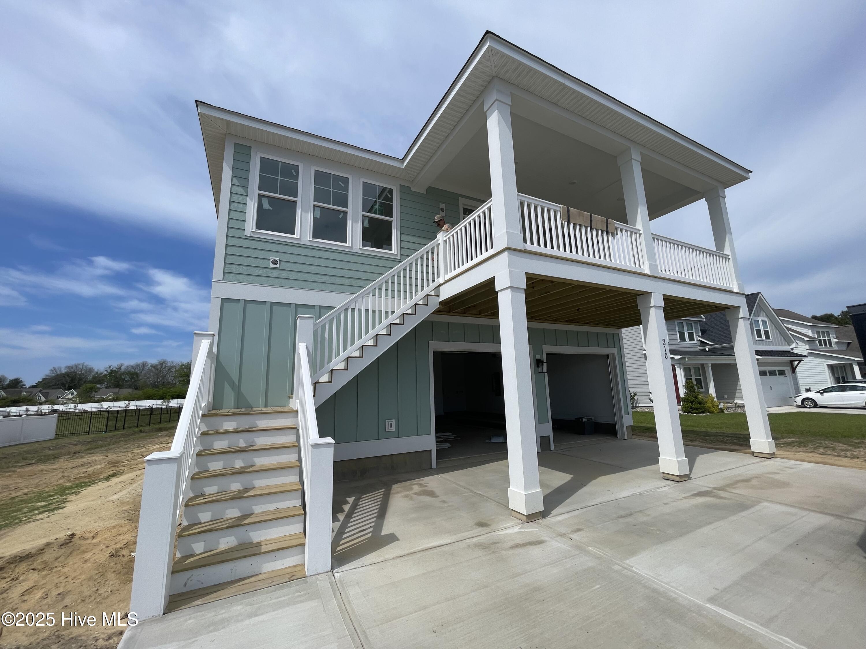 210 Coastline Circle Property Photo