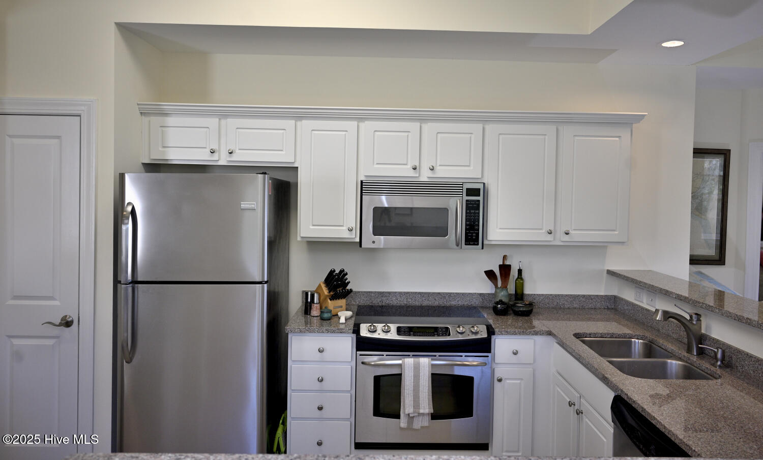3100 Marsh Grove Lane 3318 Property Photo 6