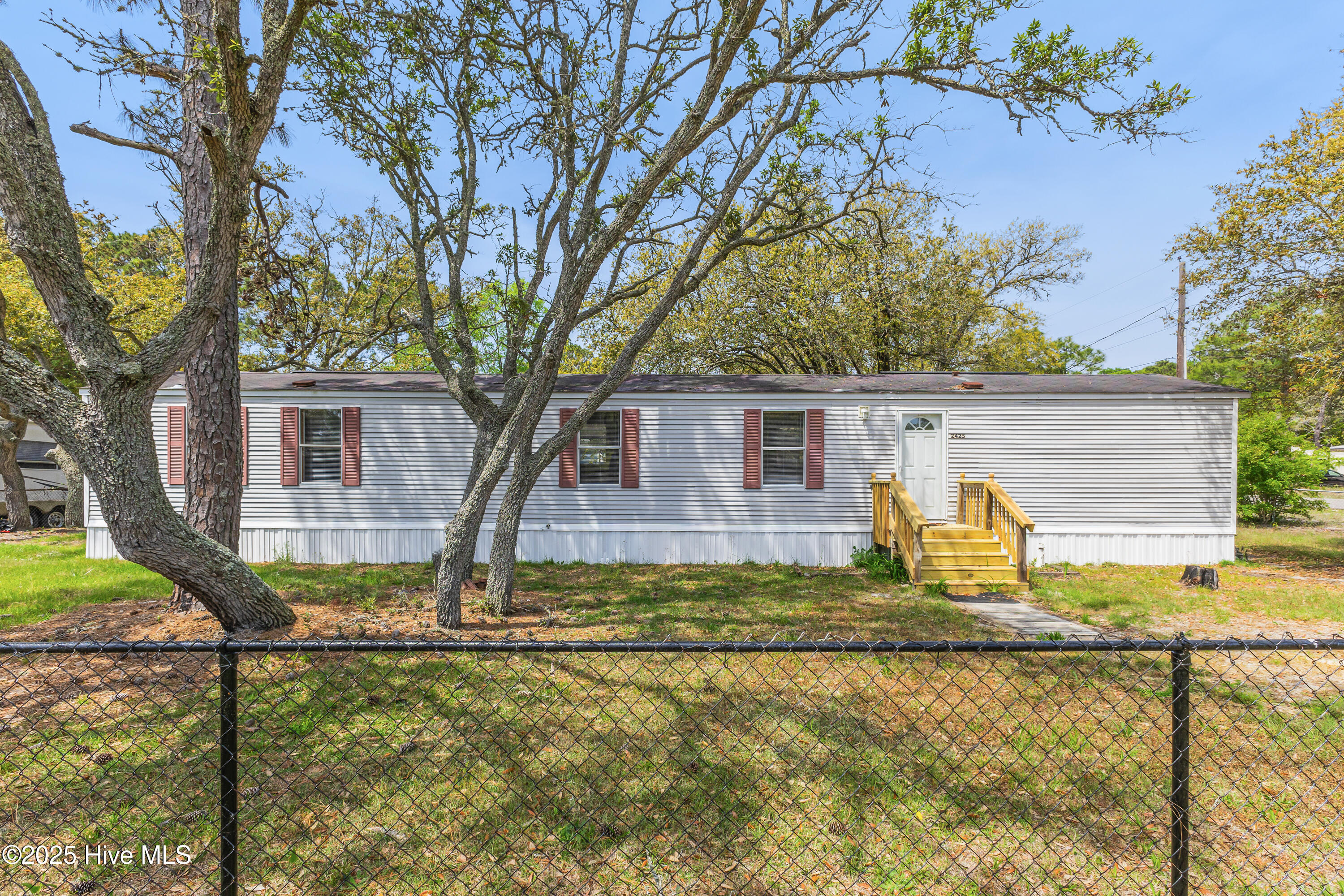 2425 Oakland Street Property Photo