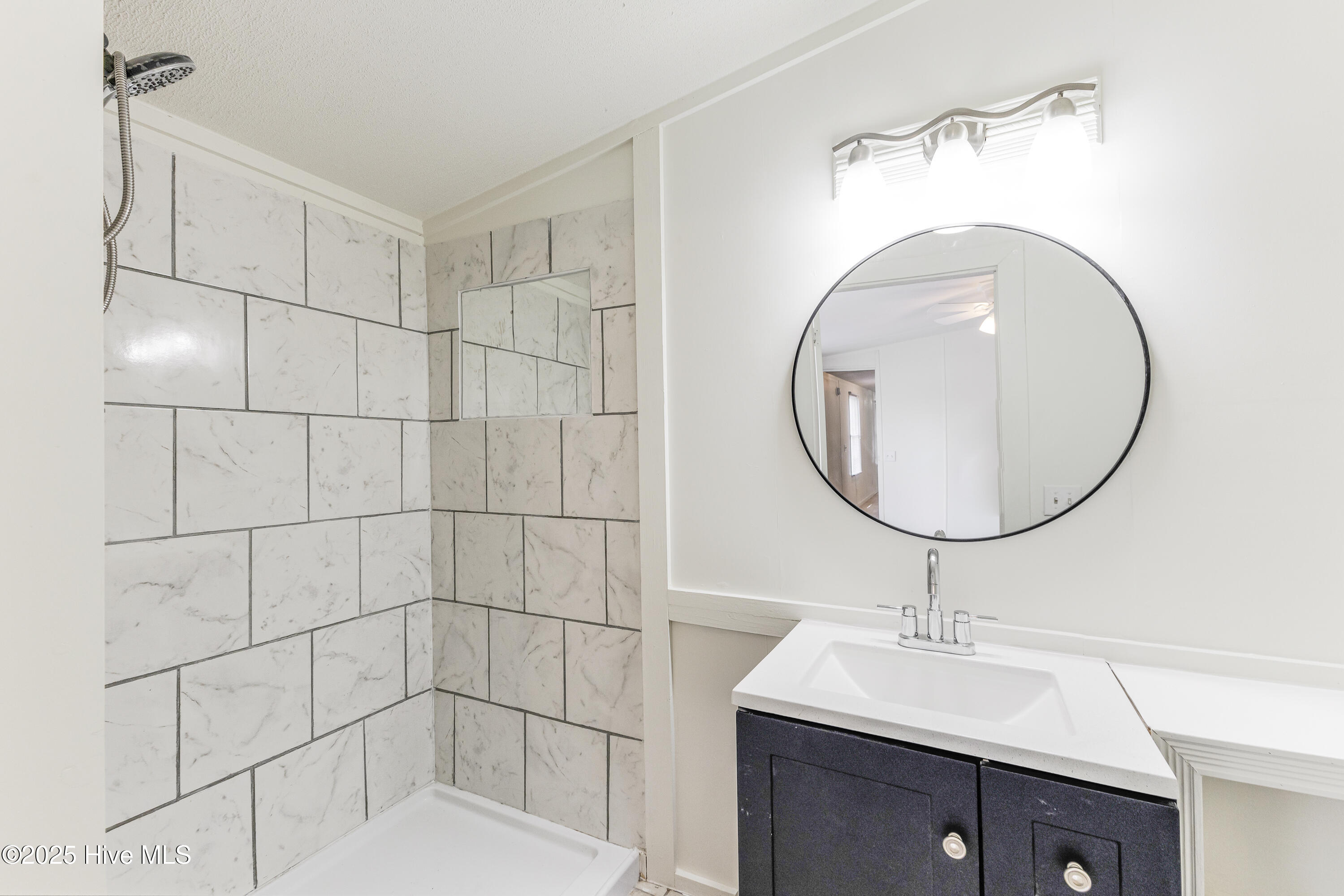 2425 Oakland Street Property Photo 19