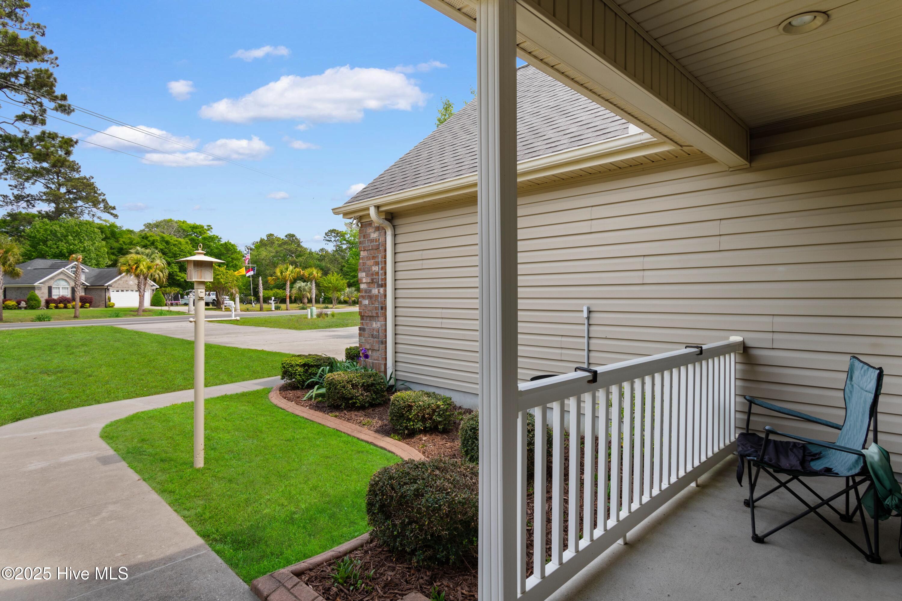 1674 Beach Drive Property Photo 4