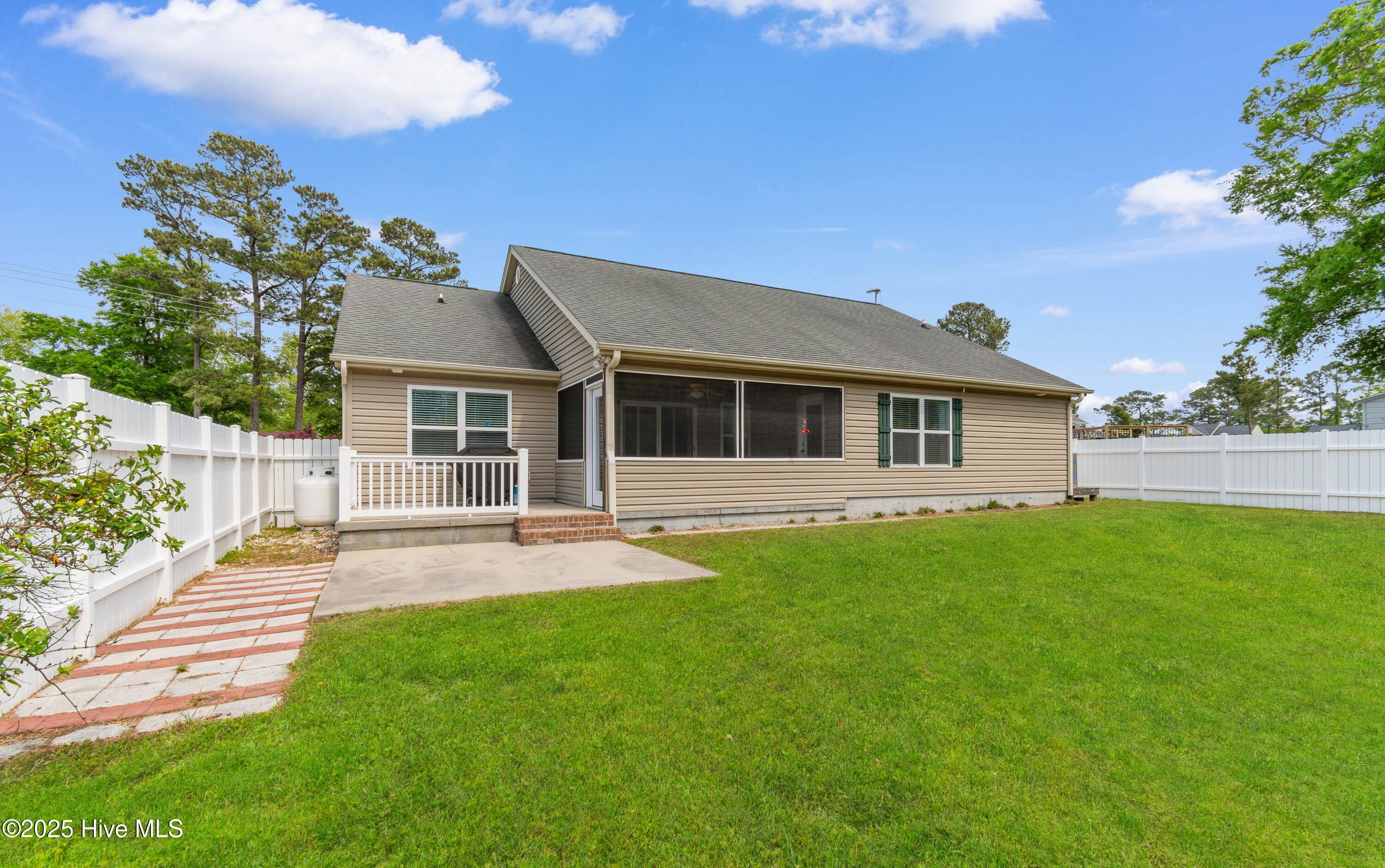 1674 Beach Drive Property Photo 28