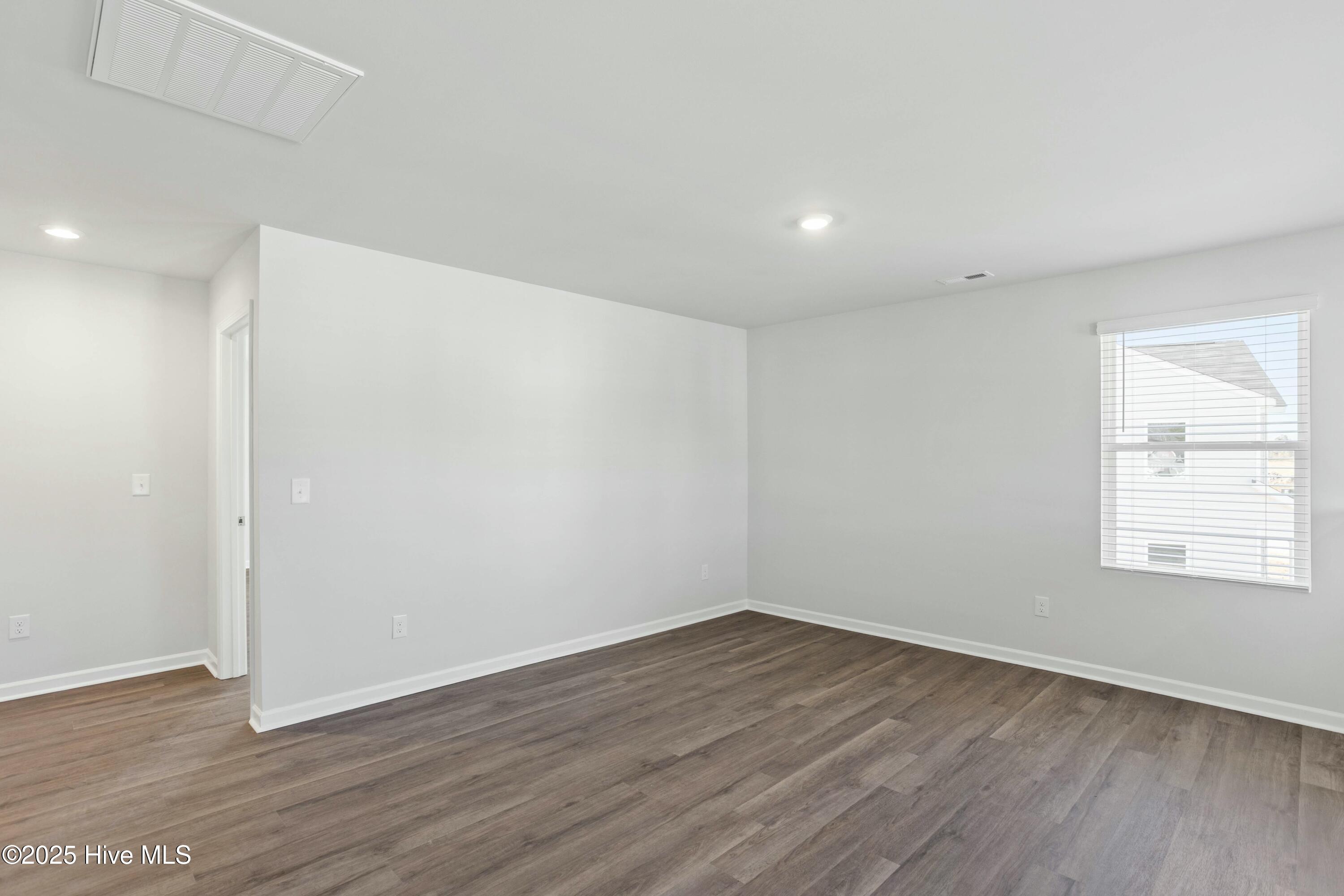515 Sandy Hollow Drive Property Photo 17