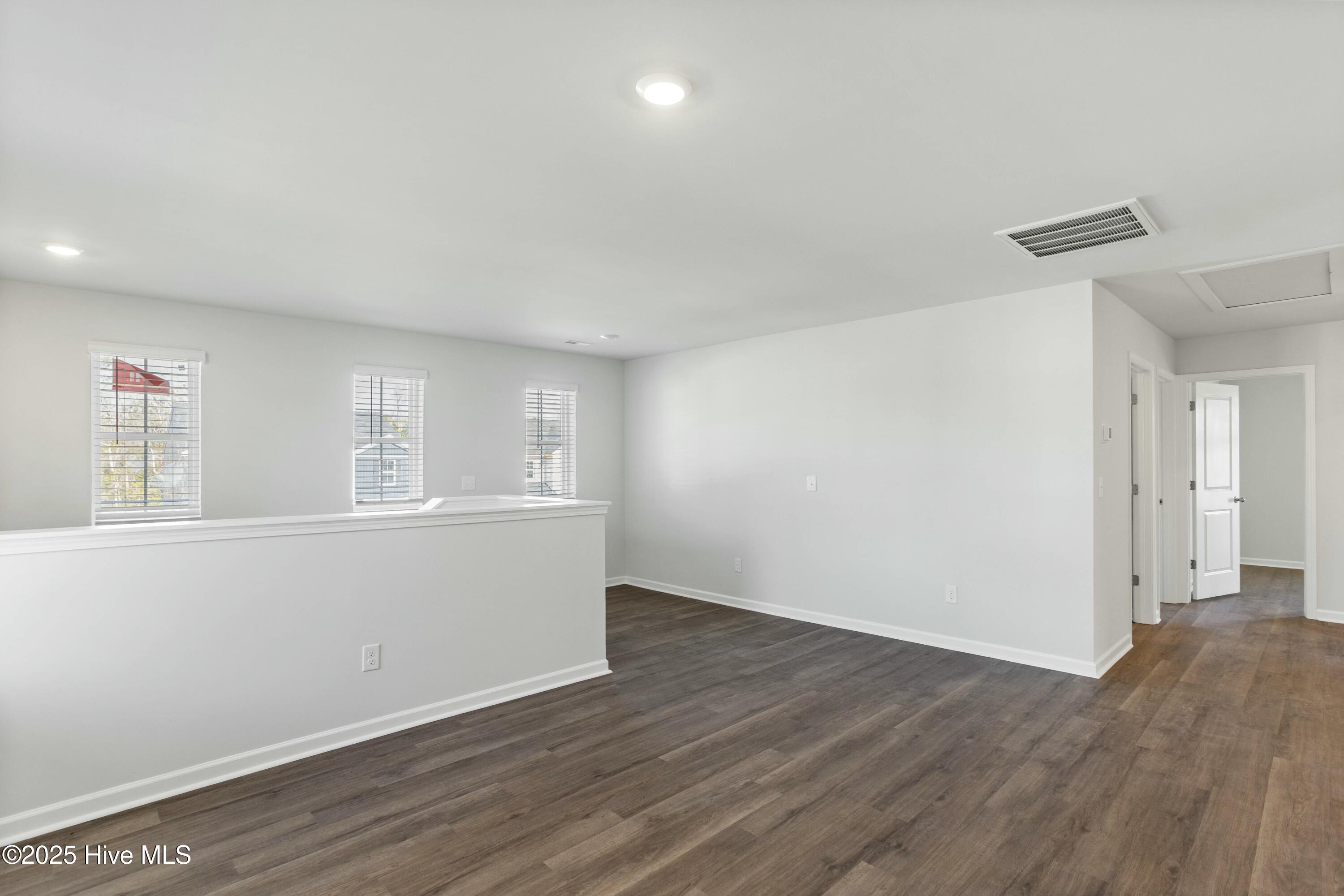 515 Sandy Hollow Drive Property Photo 18