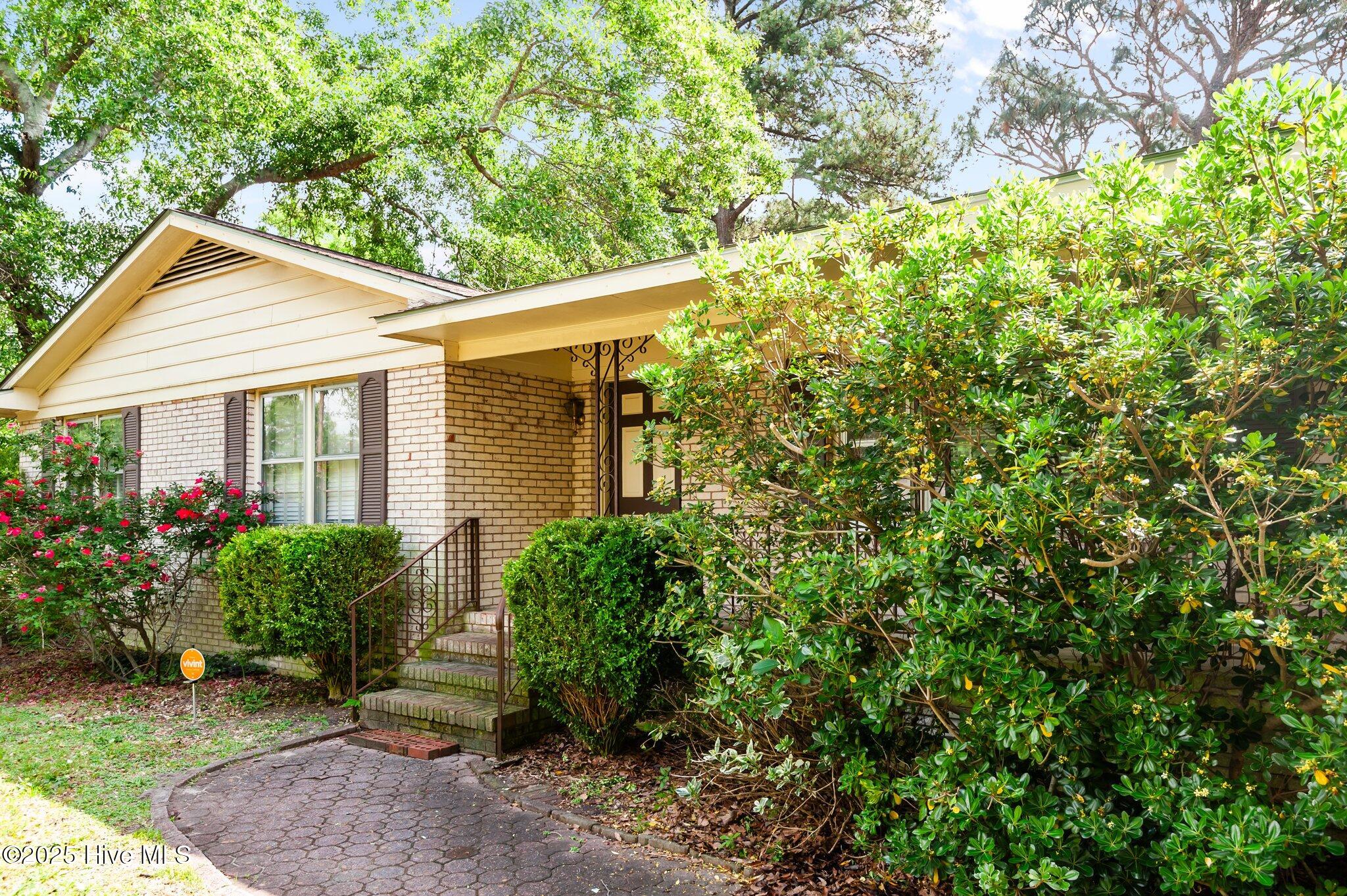 200 Tilghman Drive Property Photo