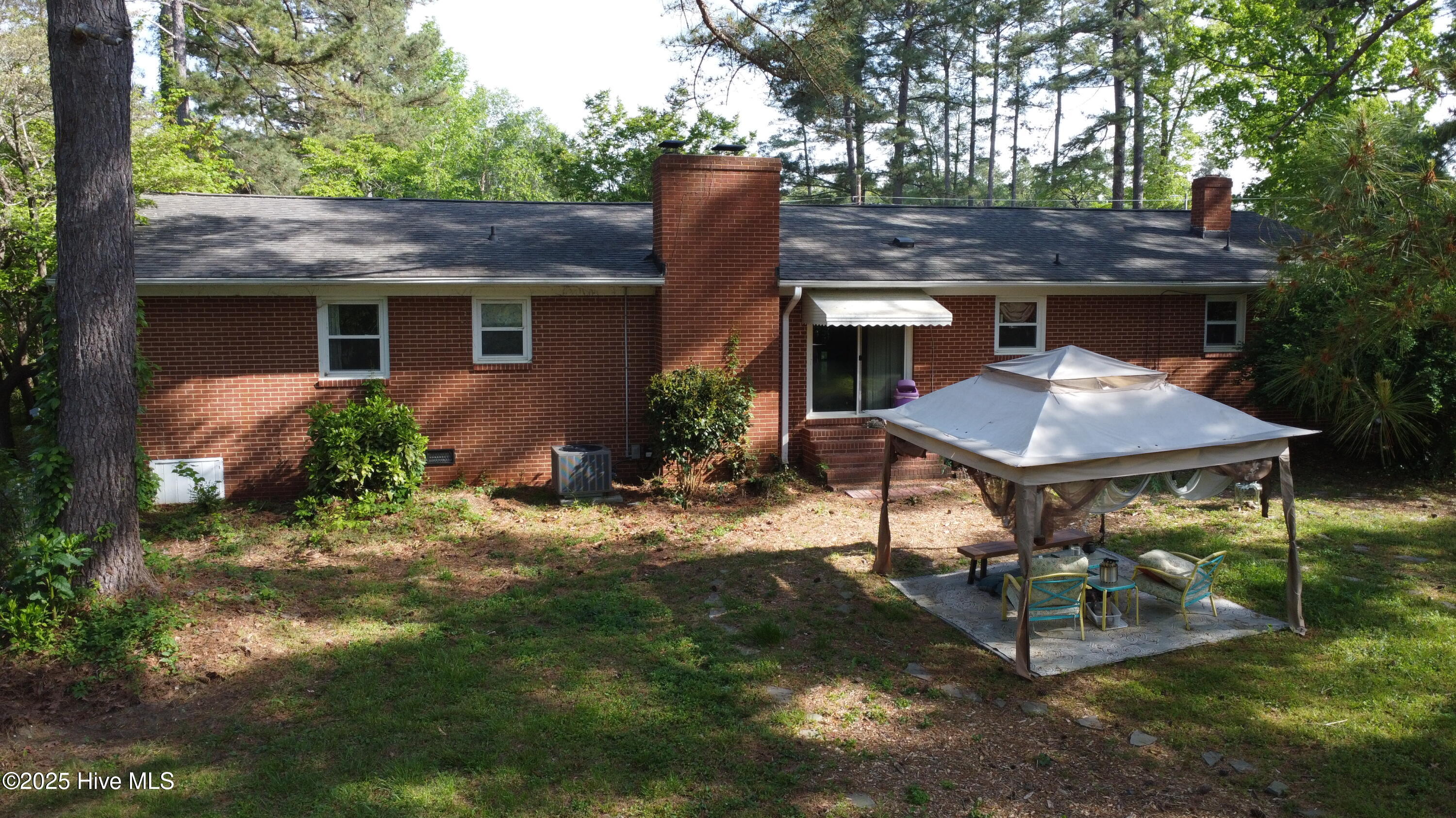 109 Edgewood Drive Property Photo 7