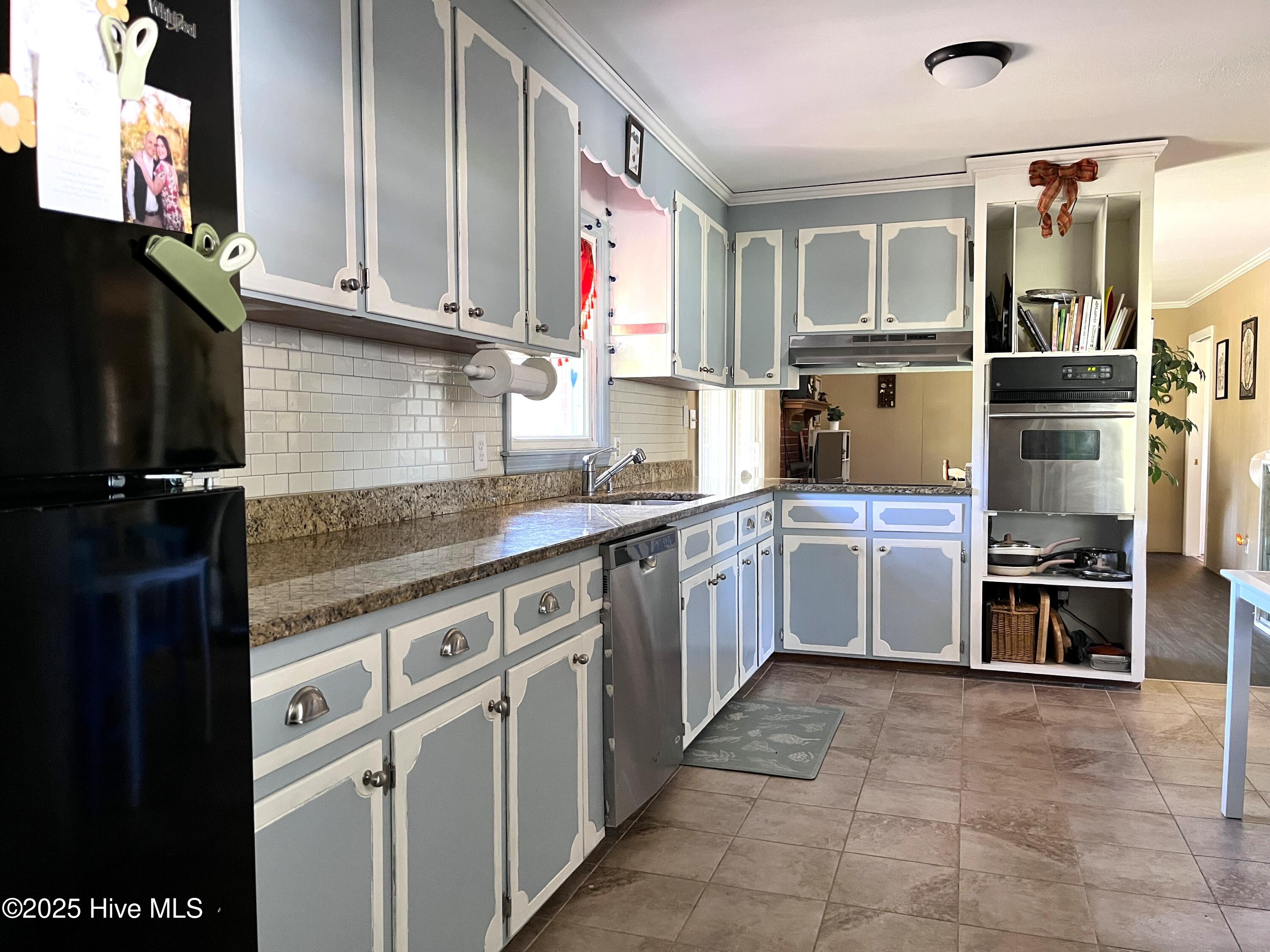 109 Edgewood Drive Property Photo 18