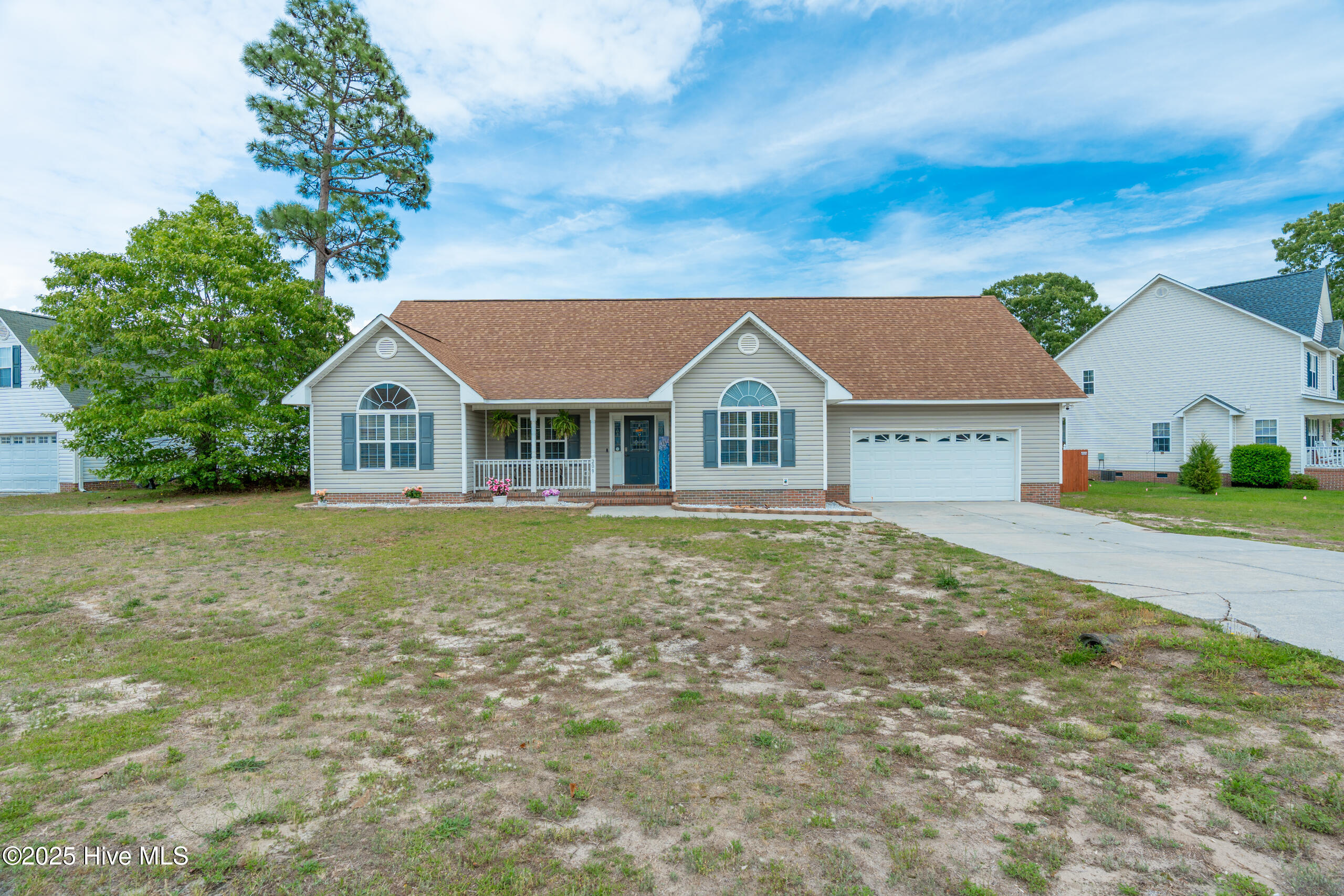 209 Star Gazer Court Property Photo 1