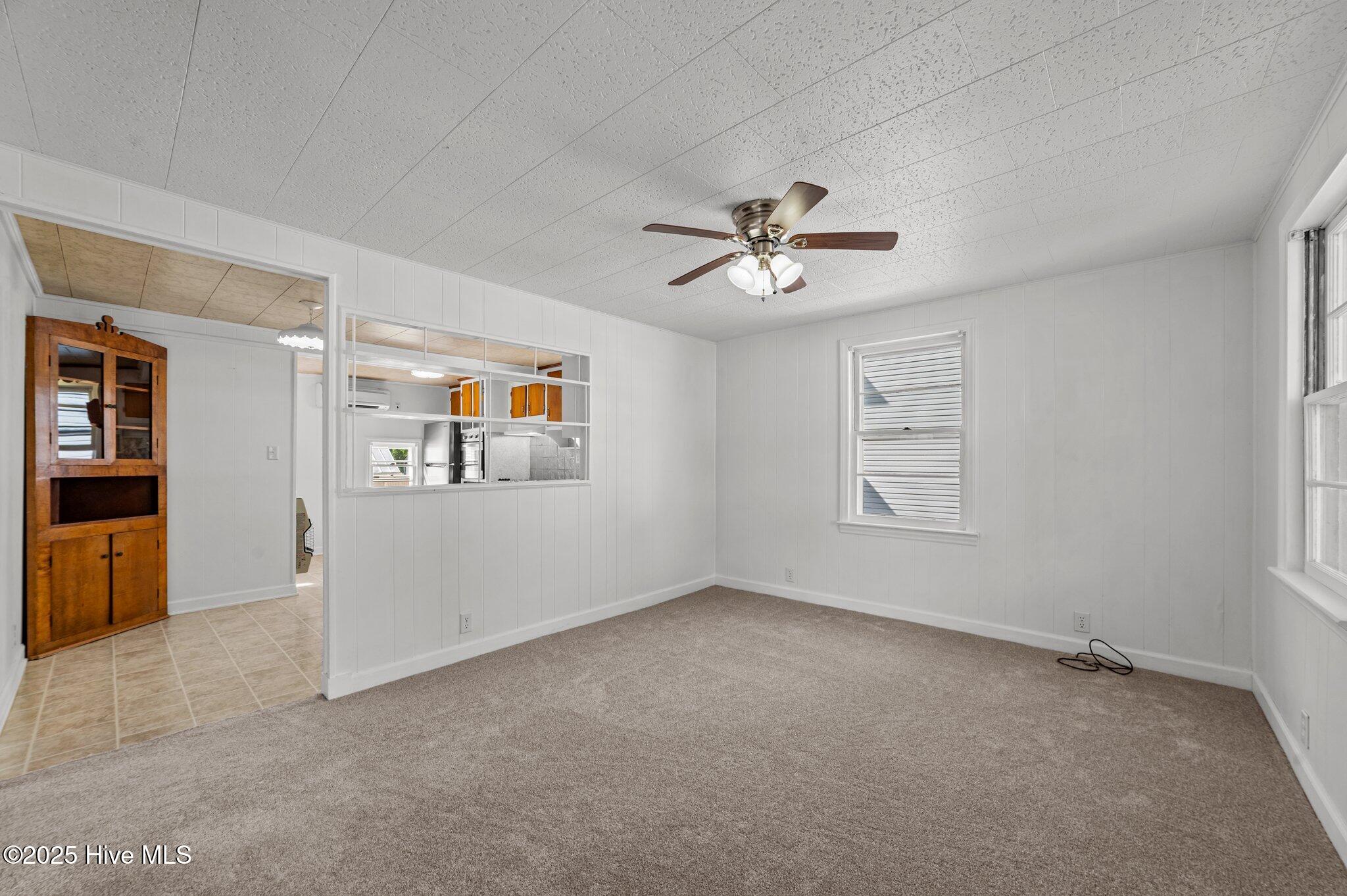 480 Croatan Street Property Photo 3