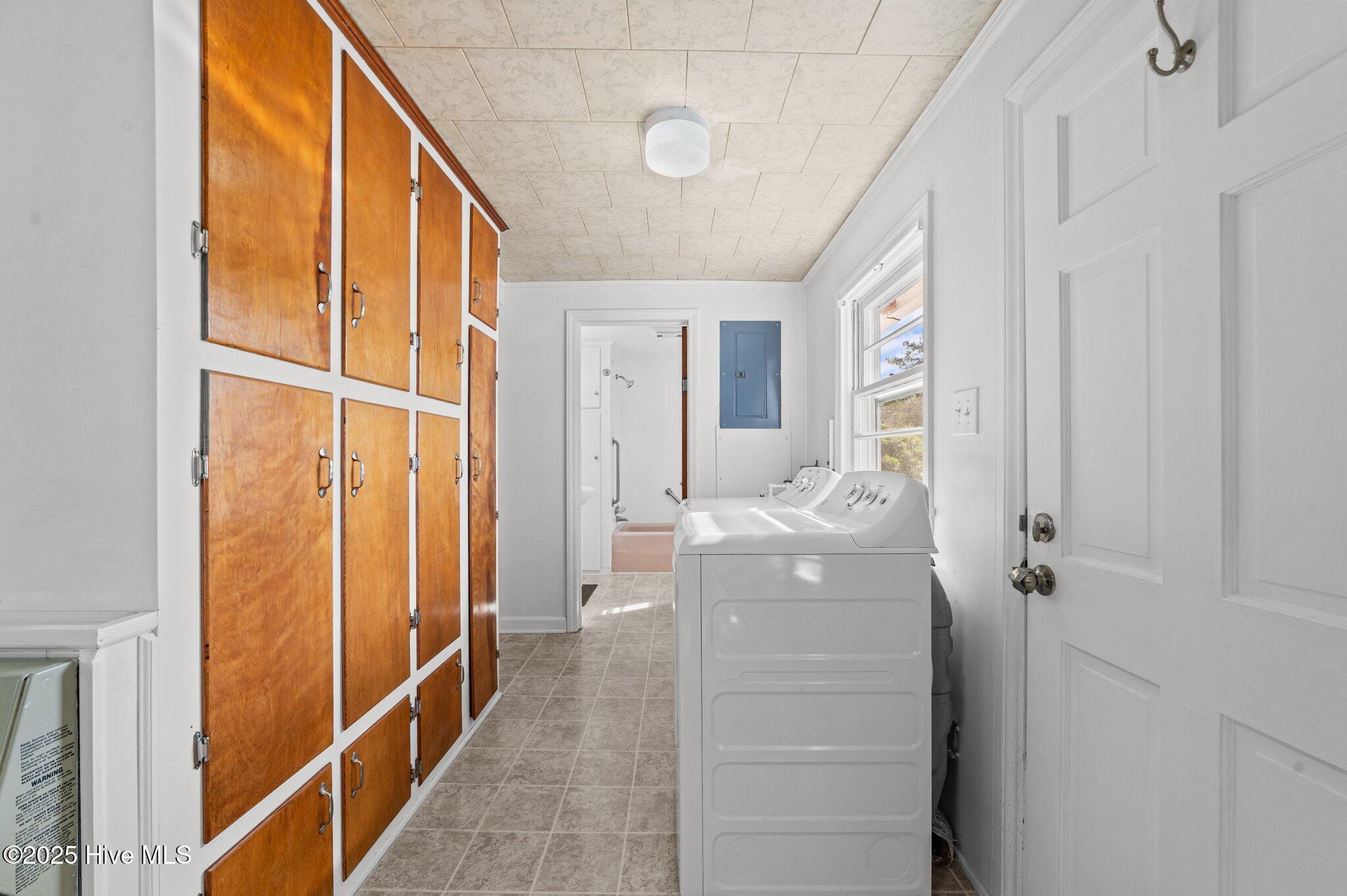 480 Croatan Street Property Photo 12