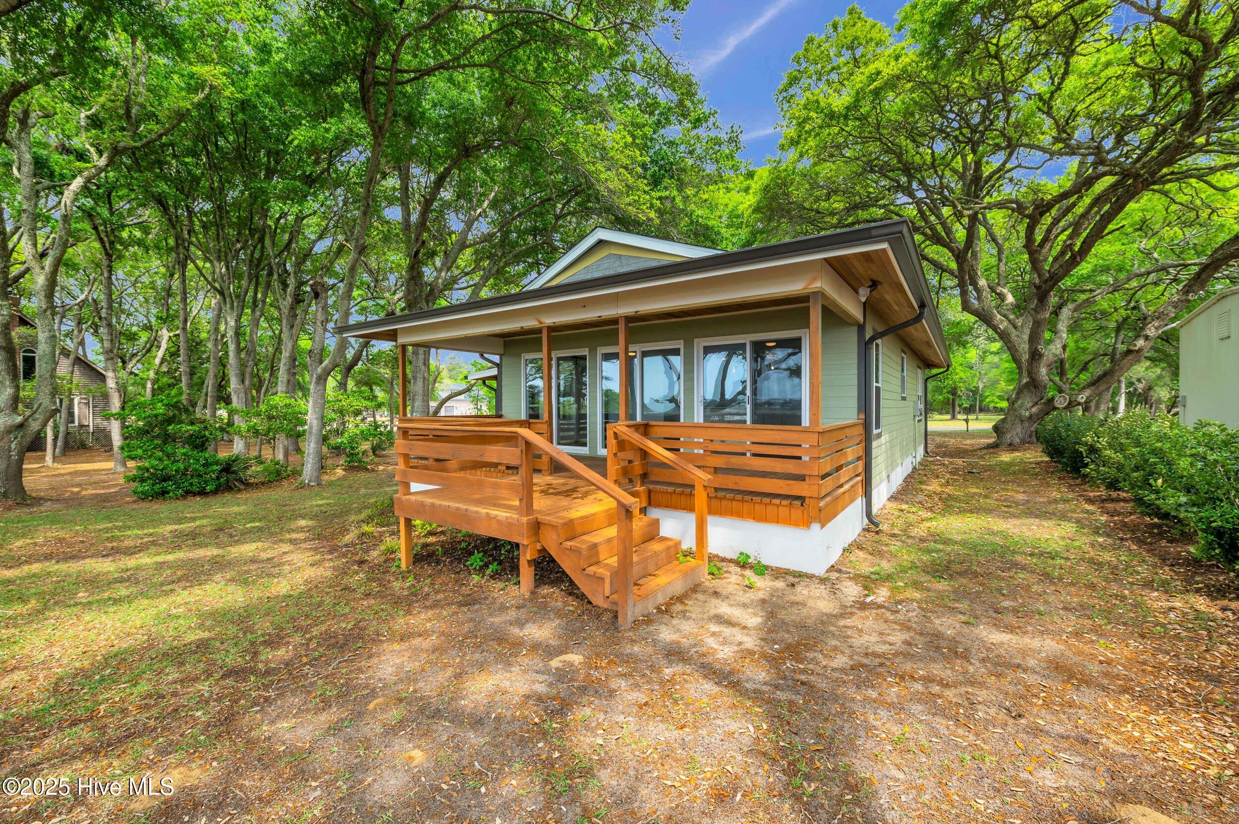 3661 Windy Point Road Property Photo