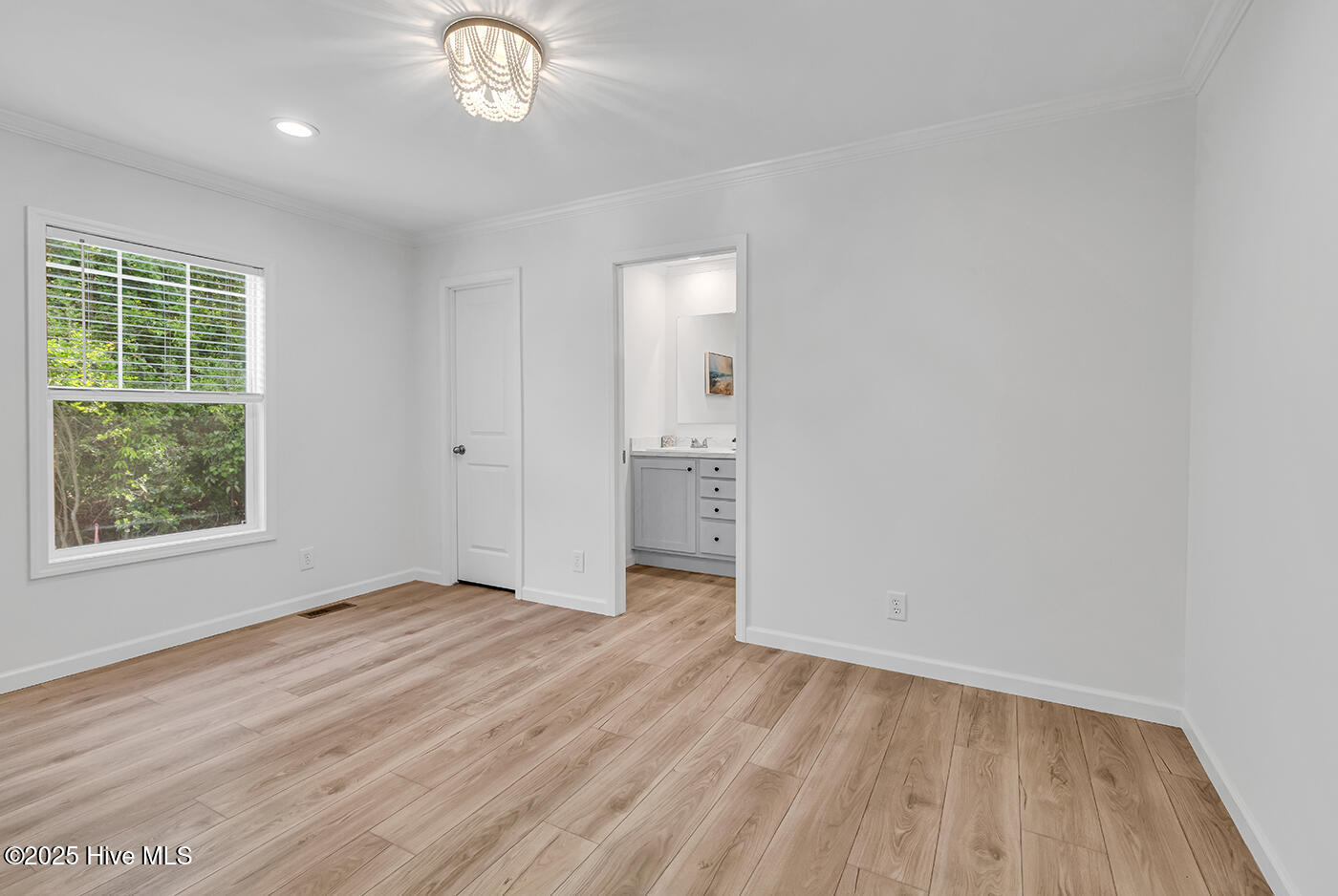 3656 Lakeview Drive Property Photo 10