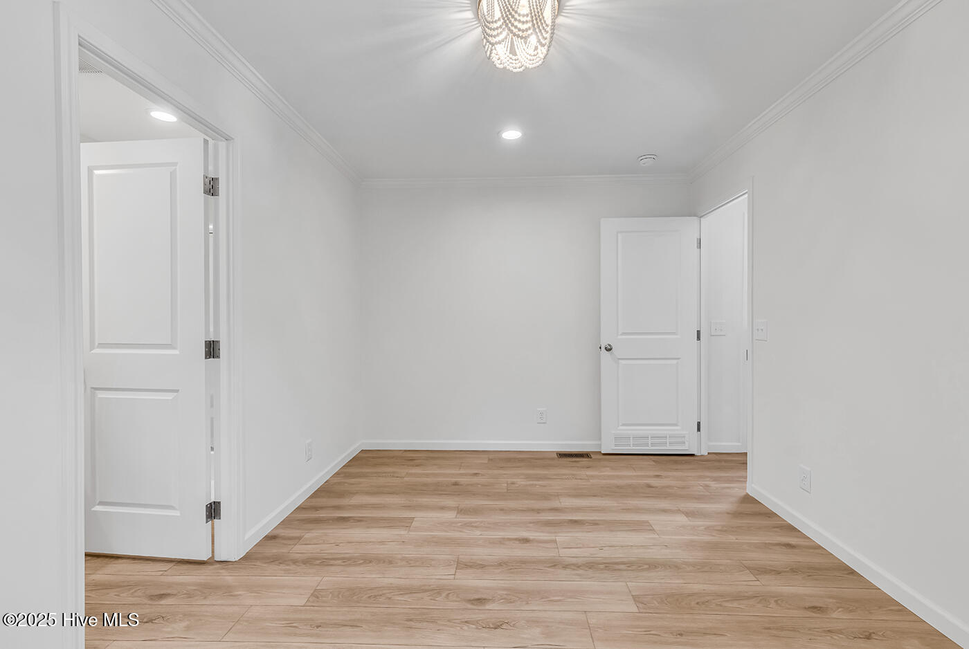 3656 Lakeview Drive Property Photo 12