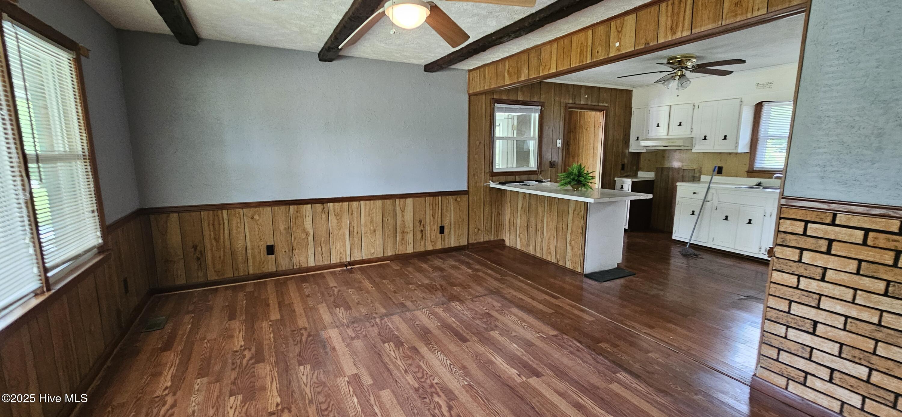 809 N Broad Street Property Photo 5