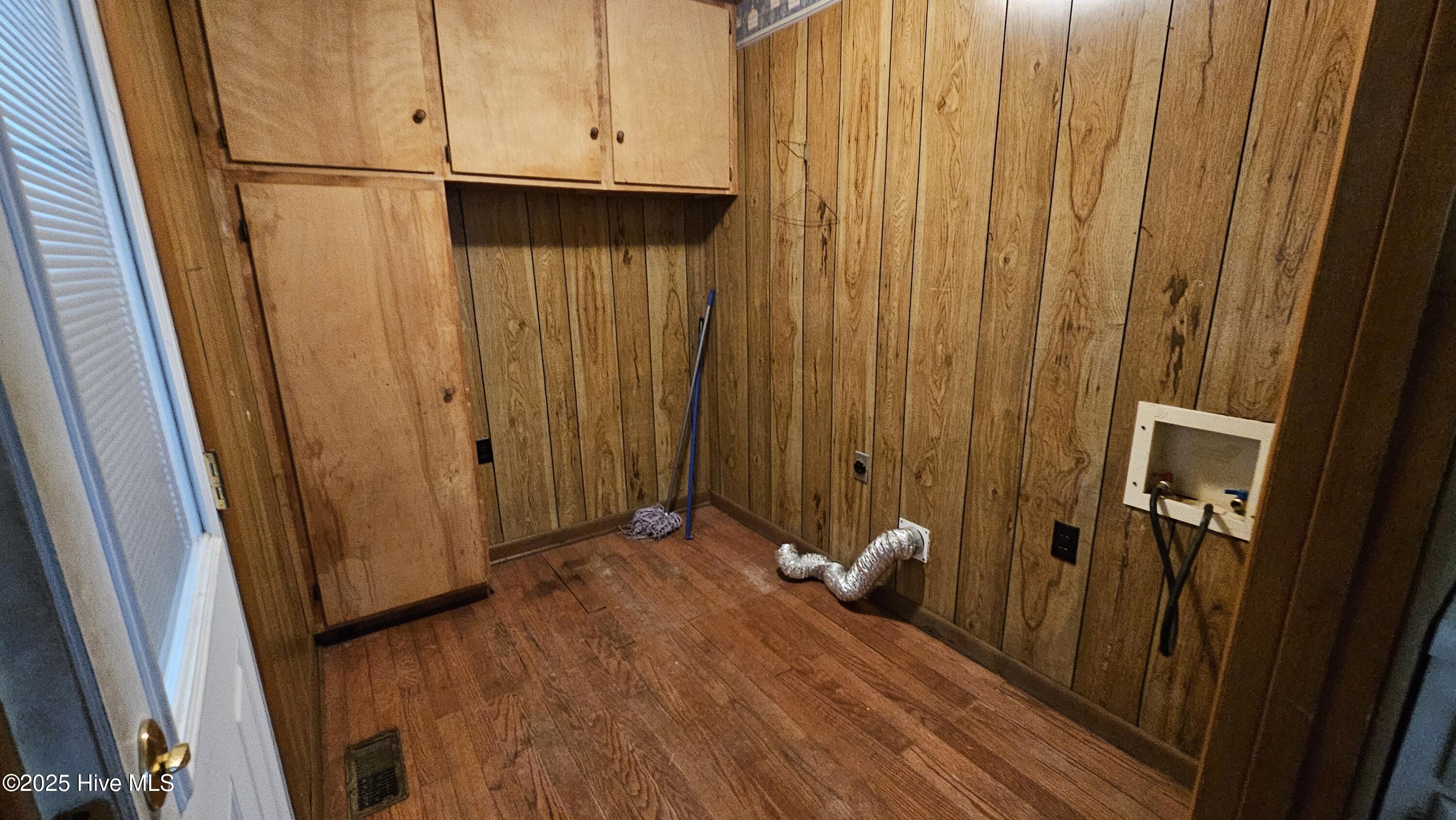 809 N Broad Street Property Photo 16