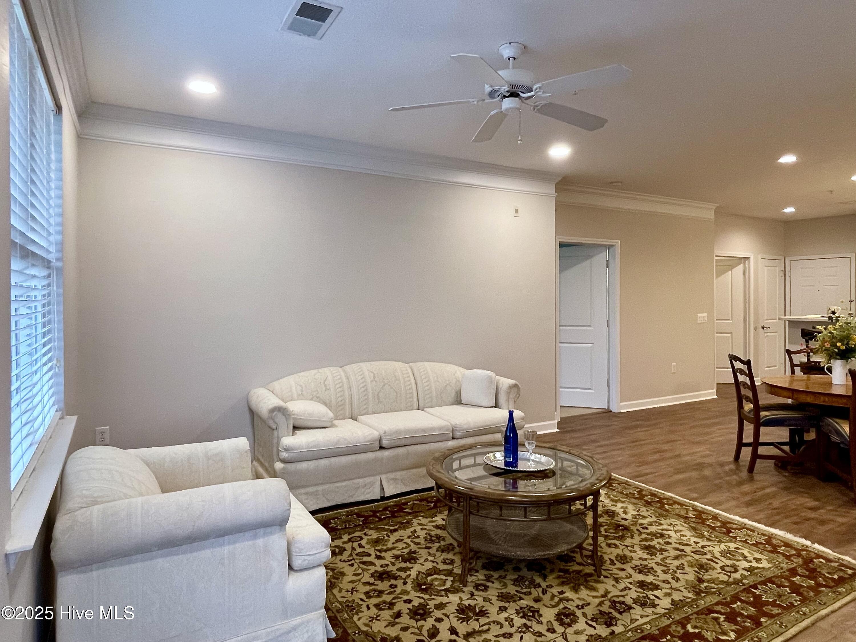 290 Woodlands Way Unit 10 Property Photo 5