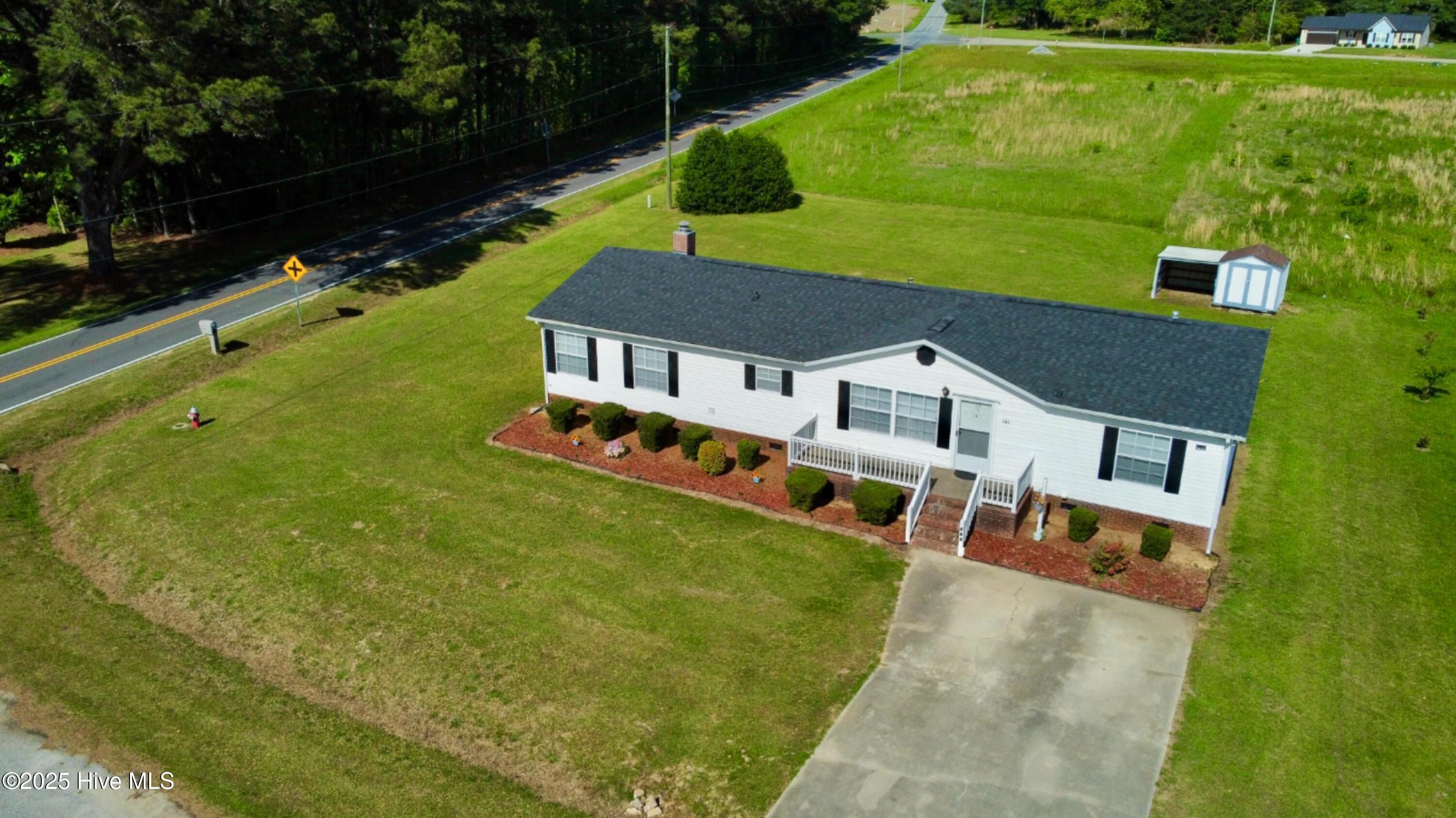 101 Redwood Circle Property Photo