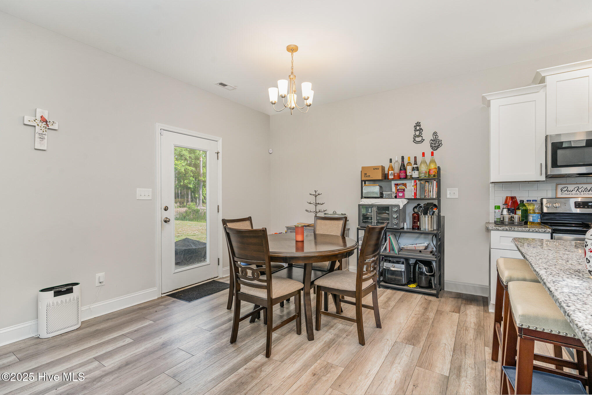 105 Forest Wood Drive Property Photo 10