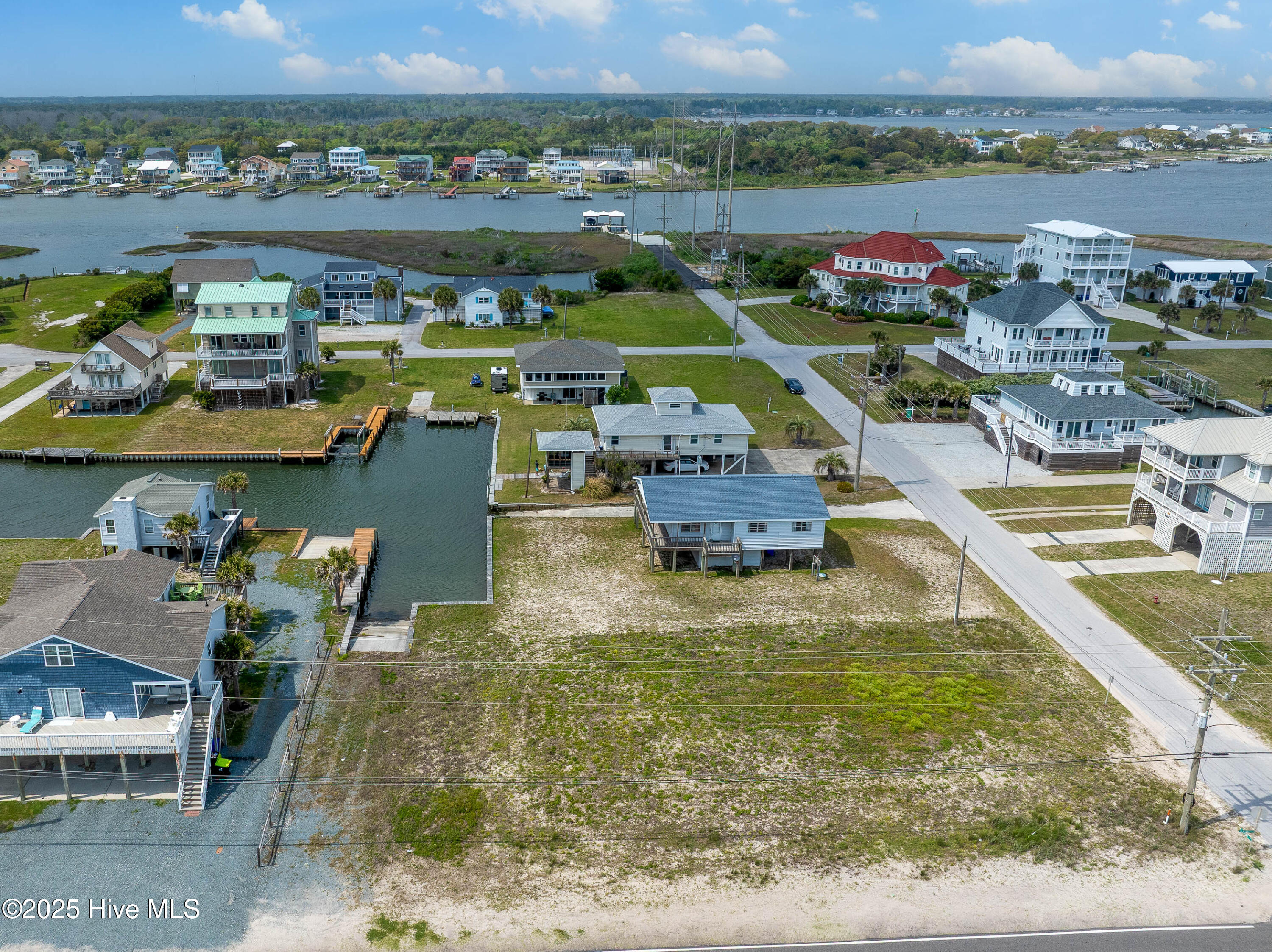303 Marina Way Property Photo 1
