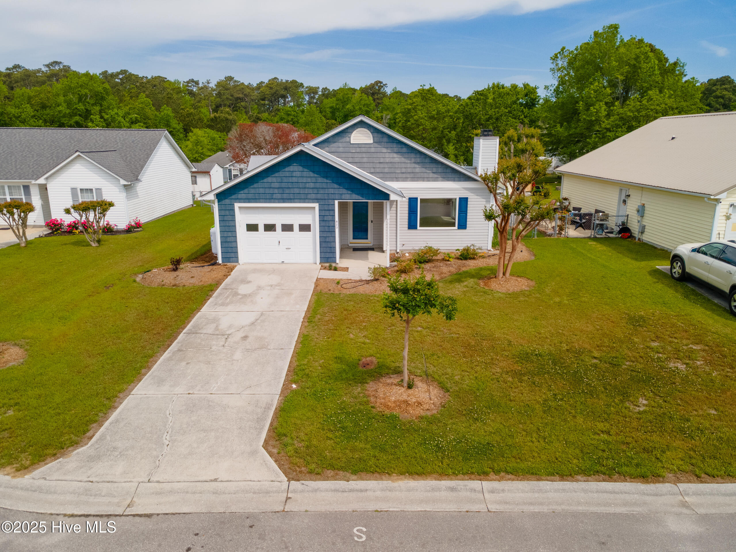 823 S Dogwood Lane Property Photo 1