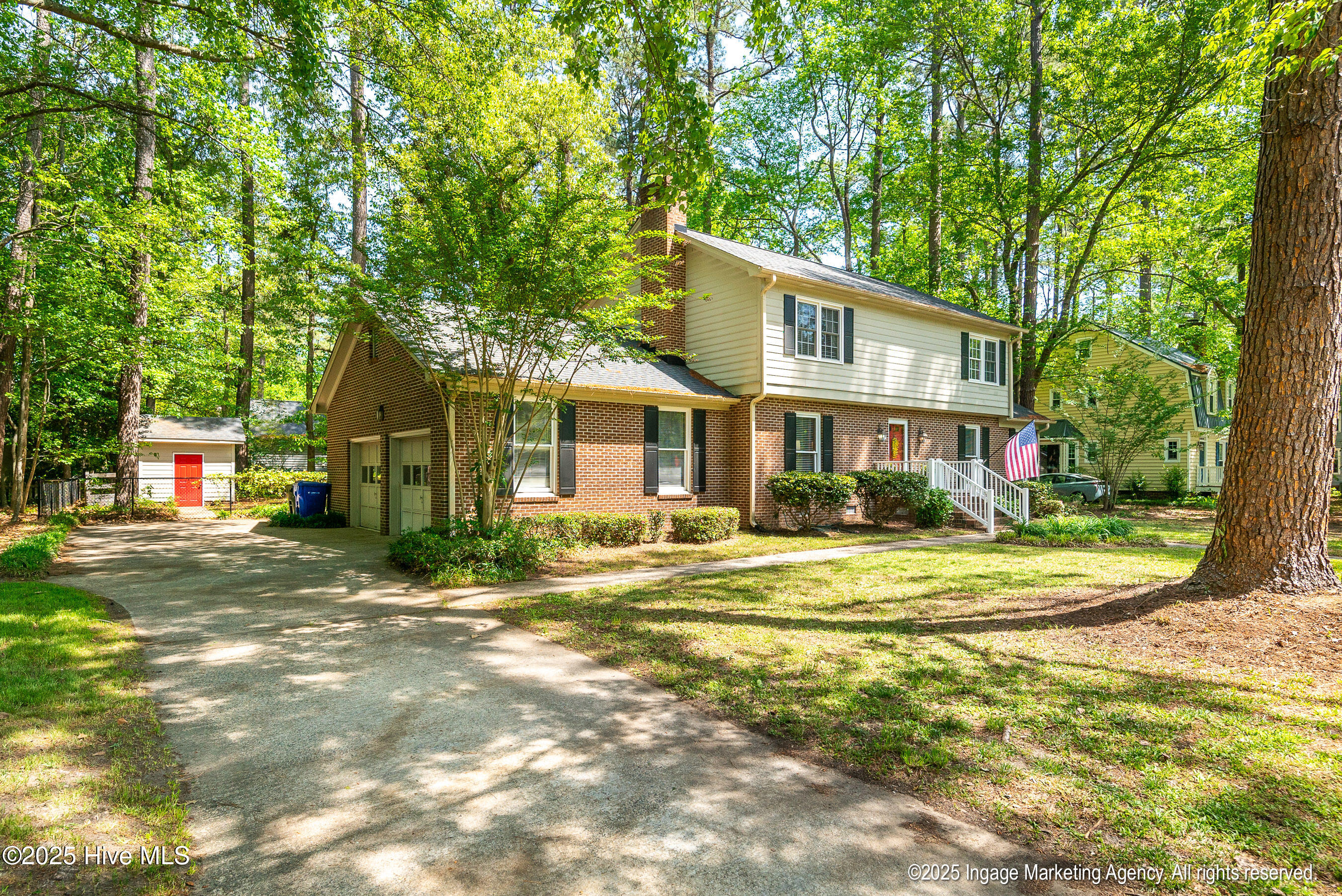 115 Antler Road Property Photo 3