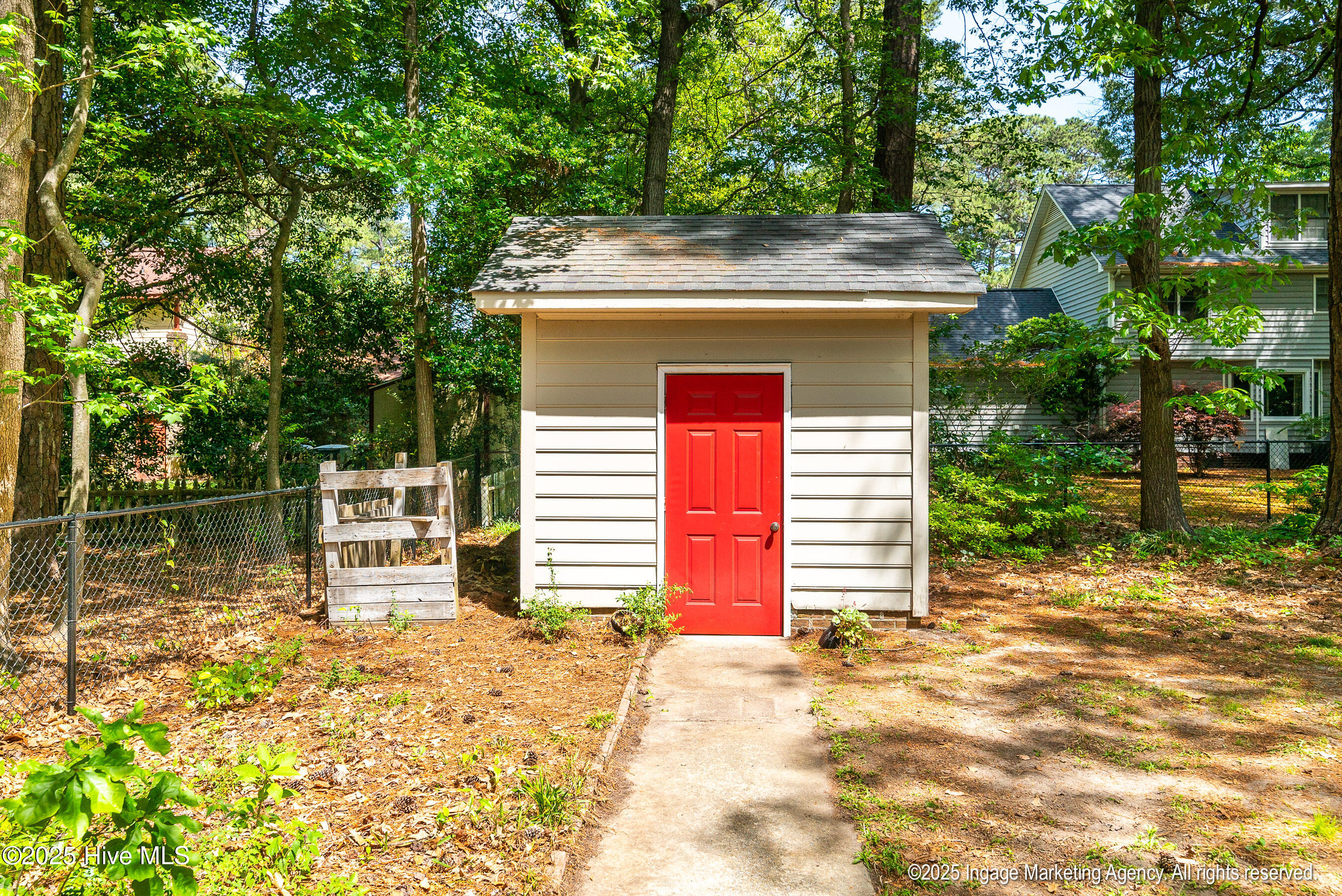 115 Antler Road Property Photo 38
