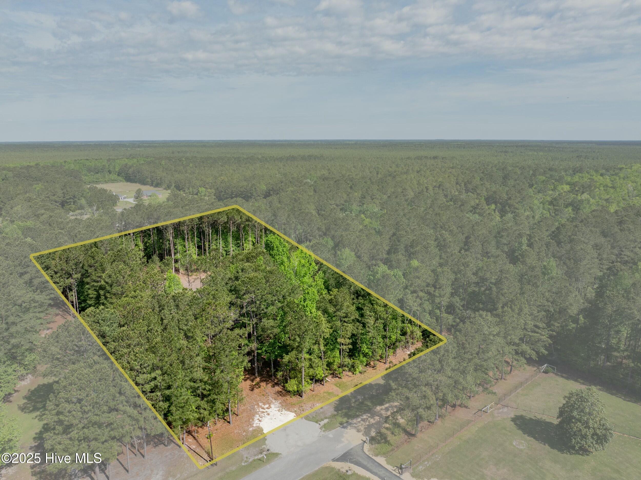 216 Meadow Lane Property Photo 6