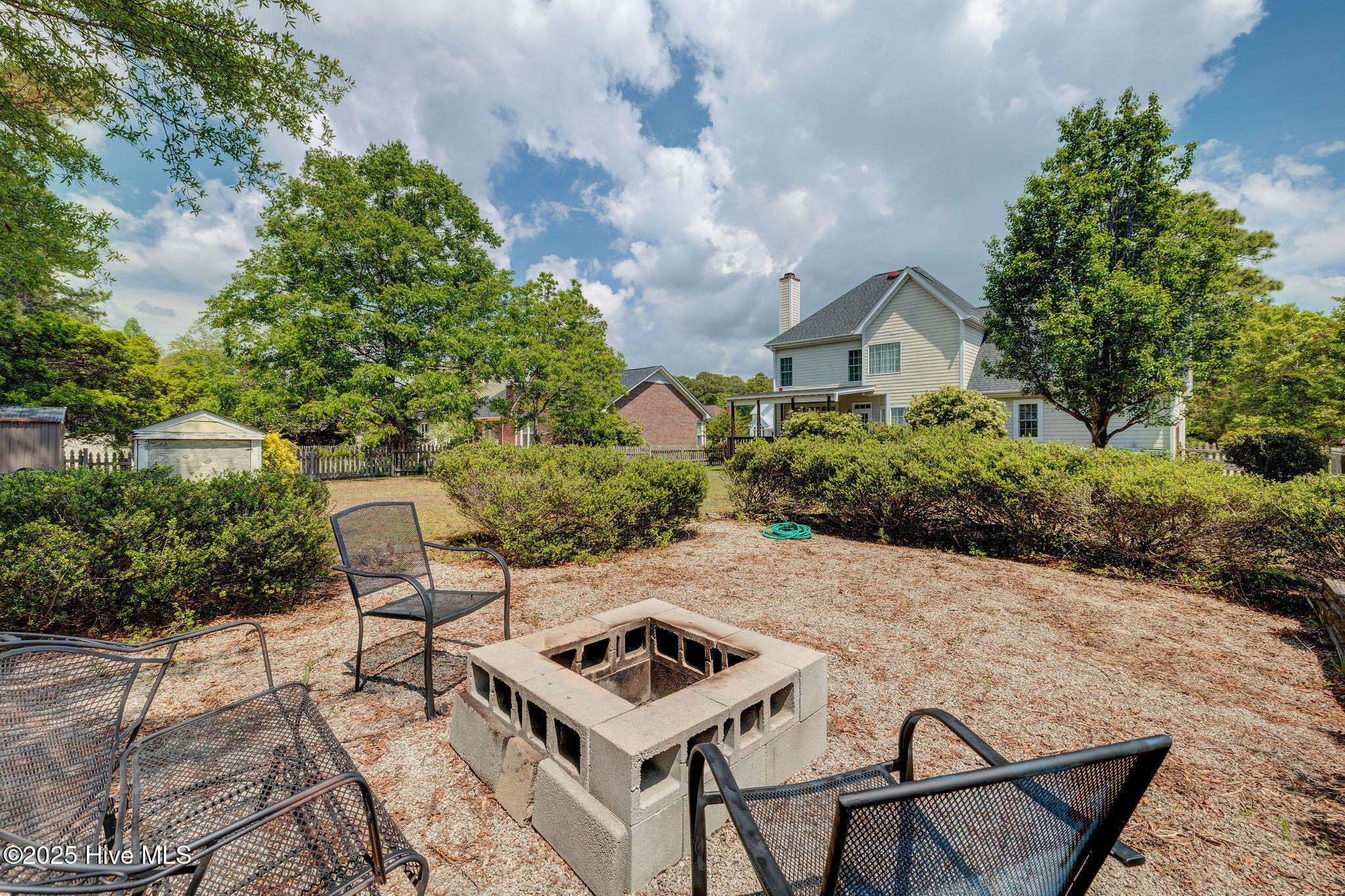 7240 Orchard Trace Property Photo 8