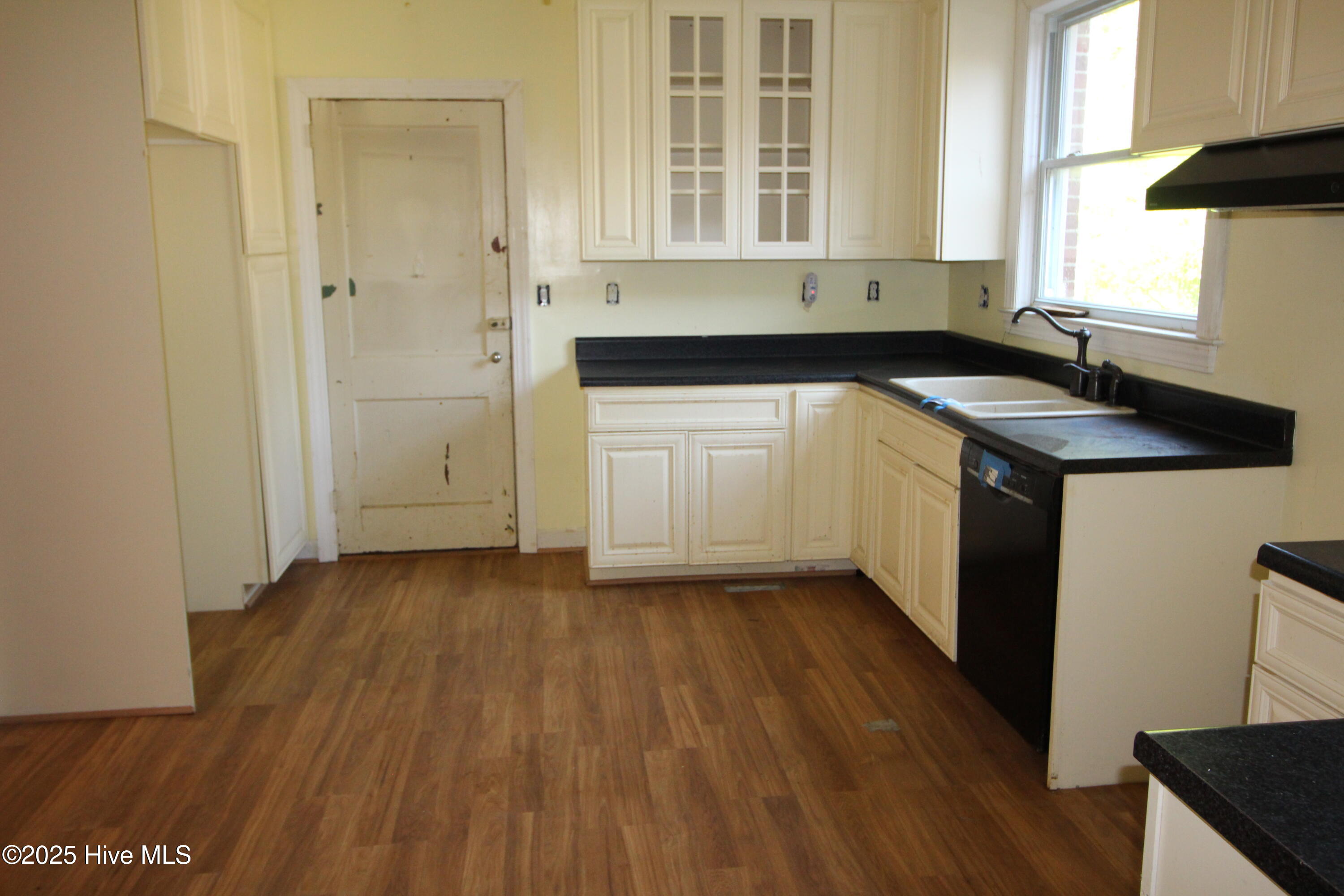 417 W Jackson Street Property Photo 6