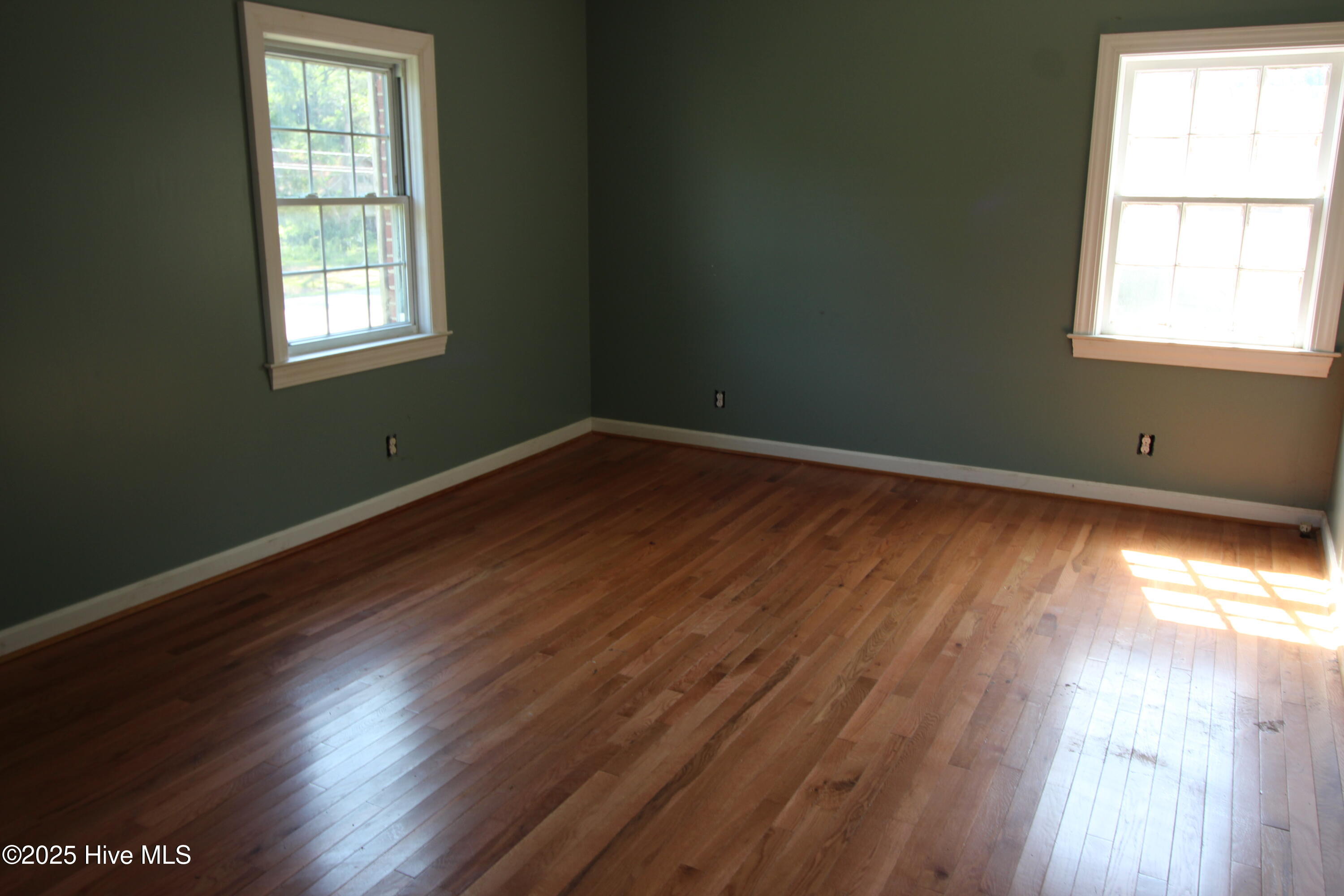 417 W Jackson Street Property Photo 8