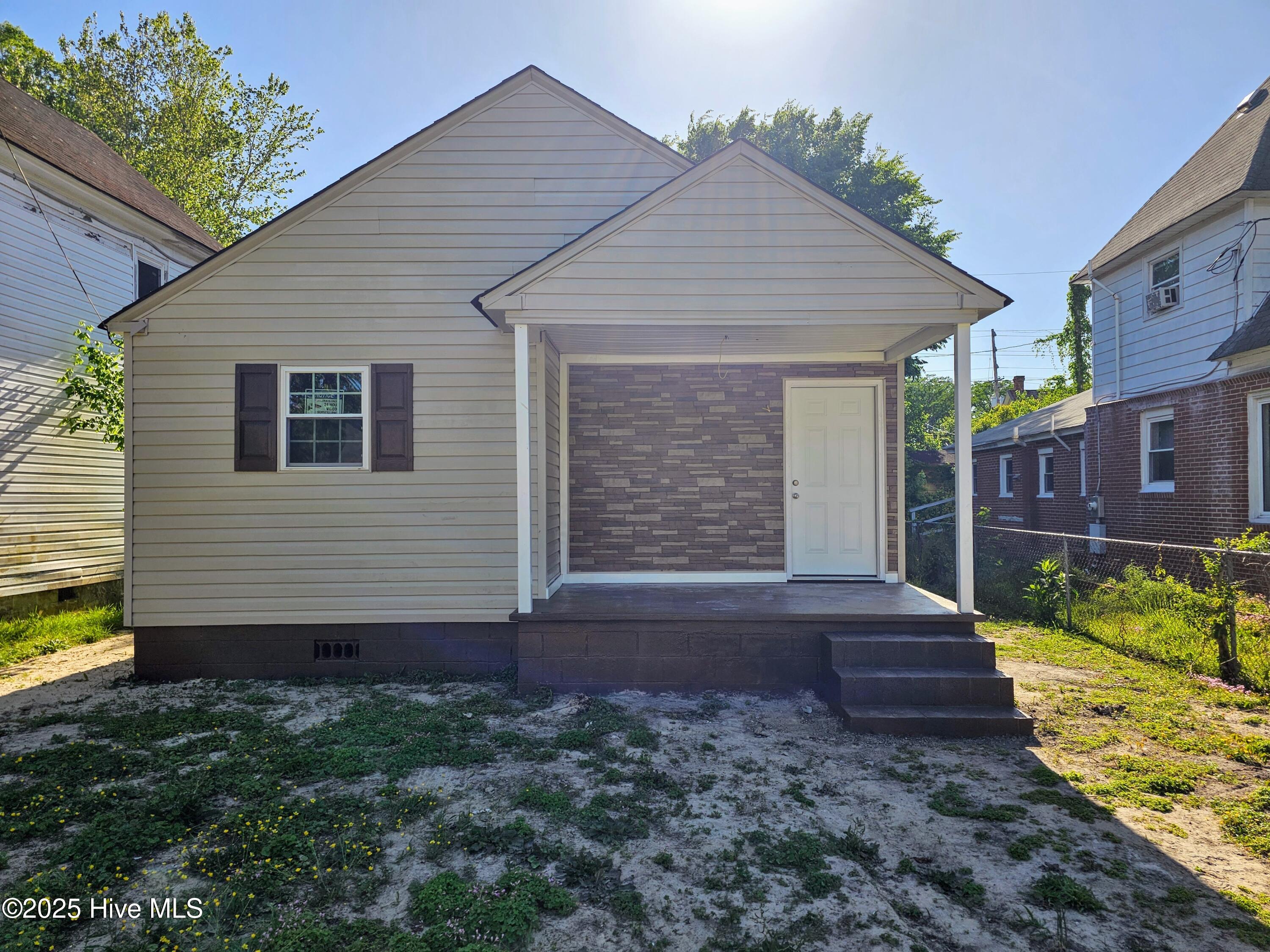 1111 Wood Street Property Photo 1