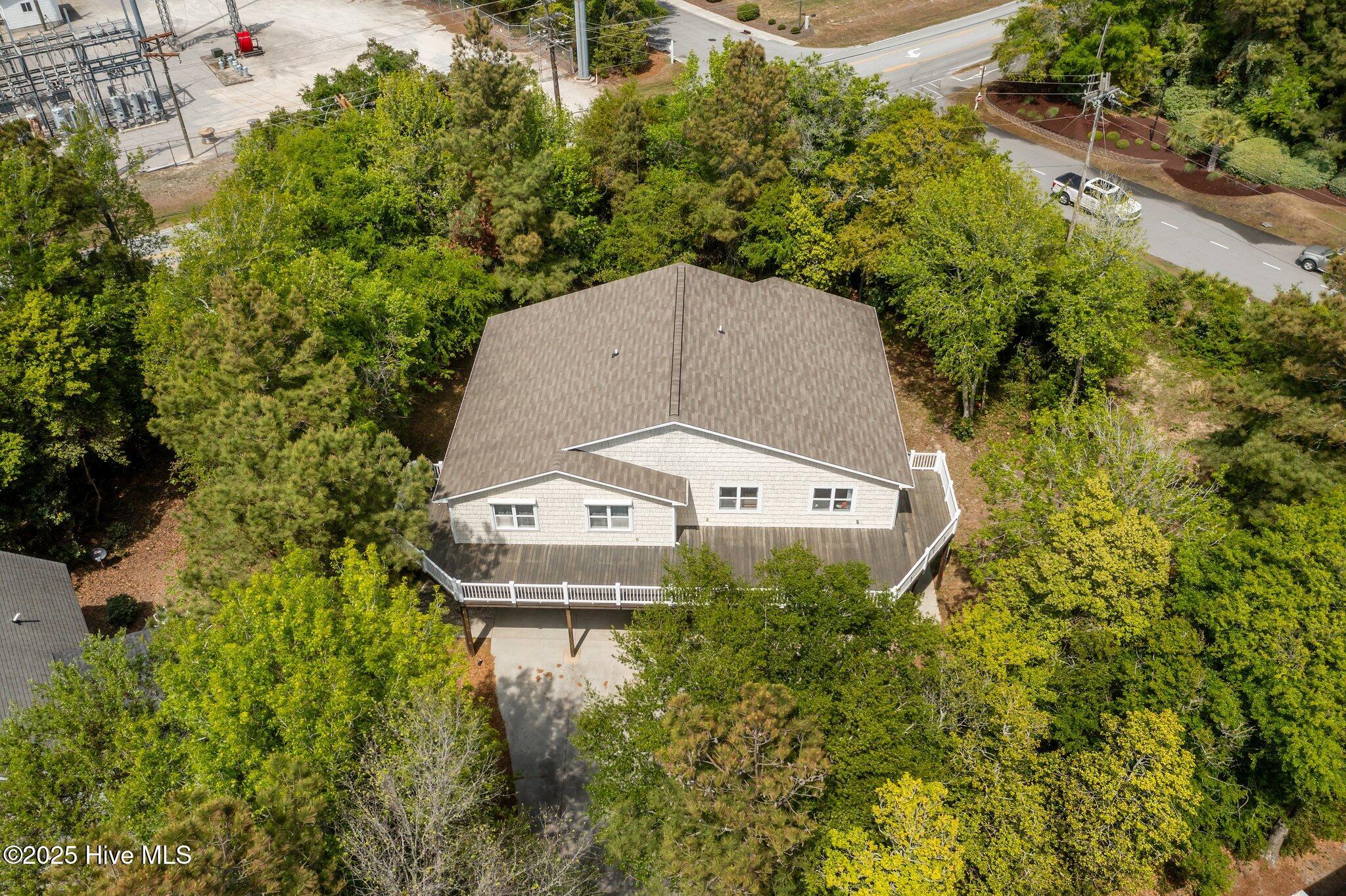 138 Fawn Drive East Property Photo 44