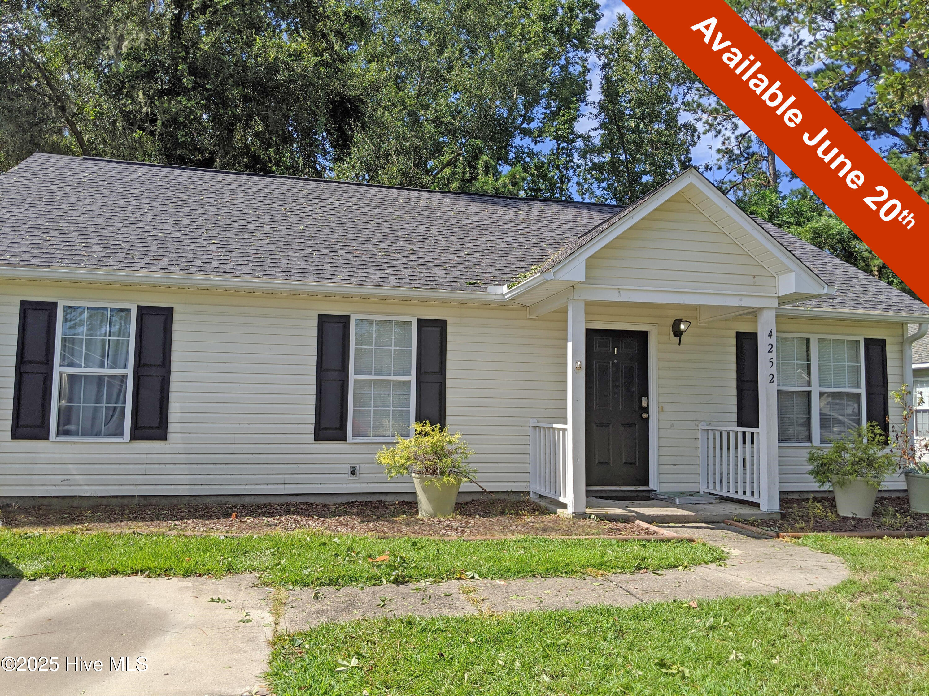 4252 Sunglow Drive Property Photo