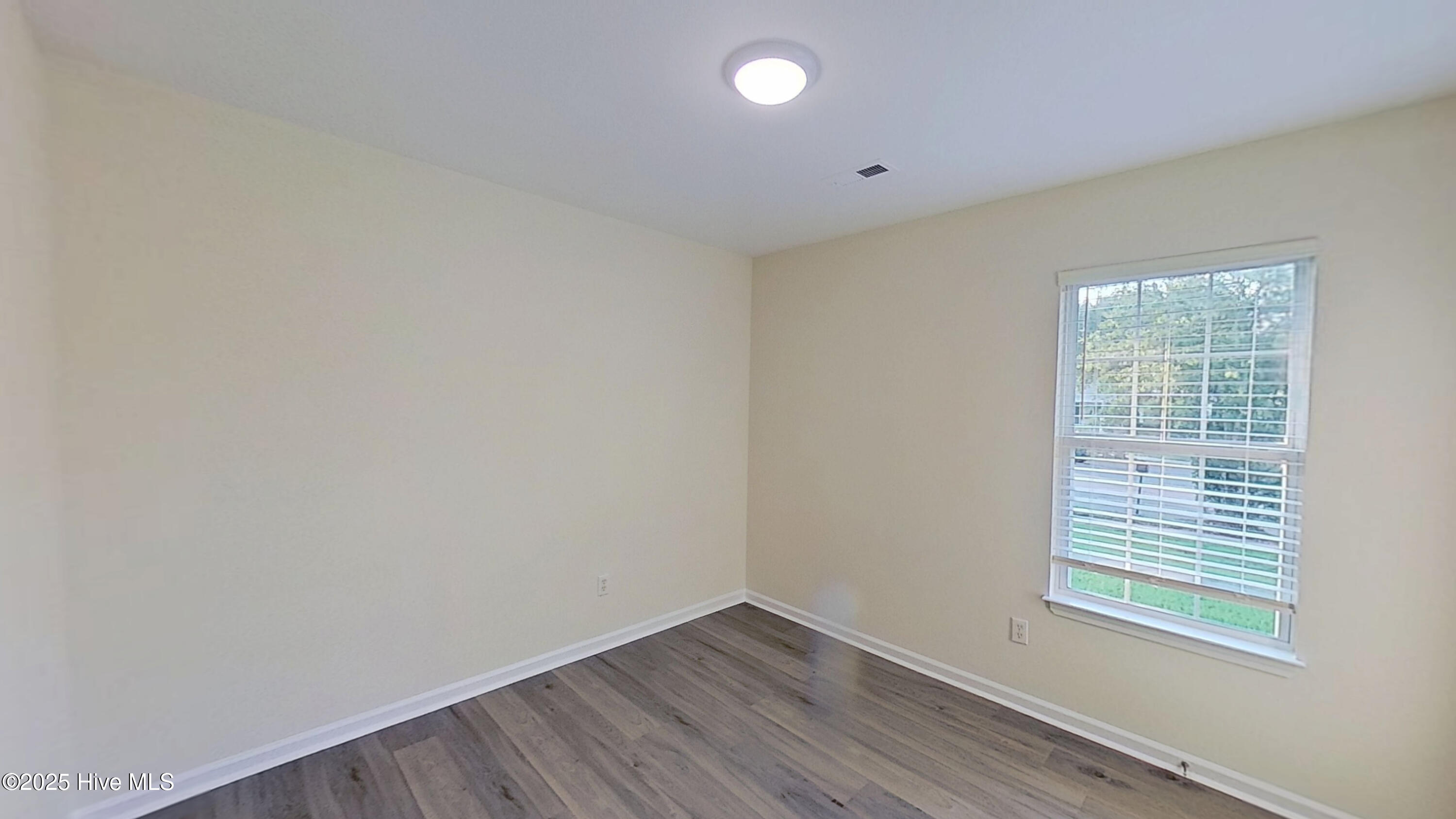 4264 Sunglow Drive Property Photo 11